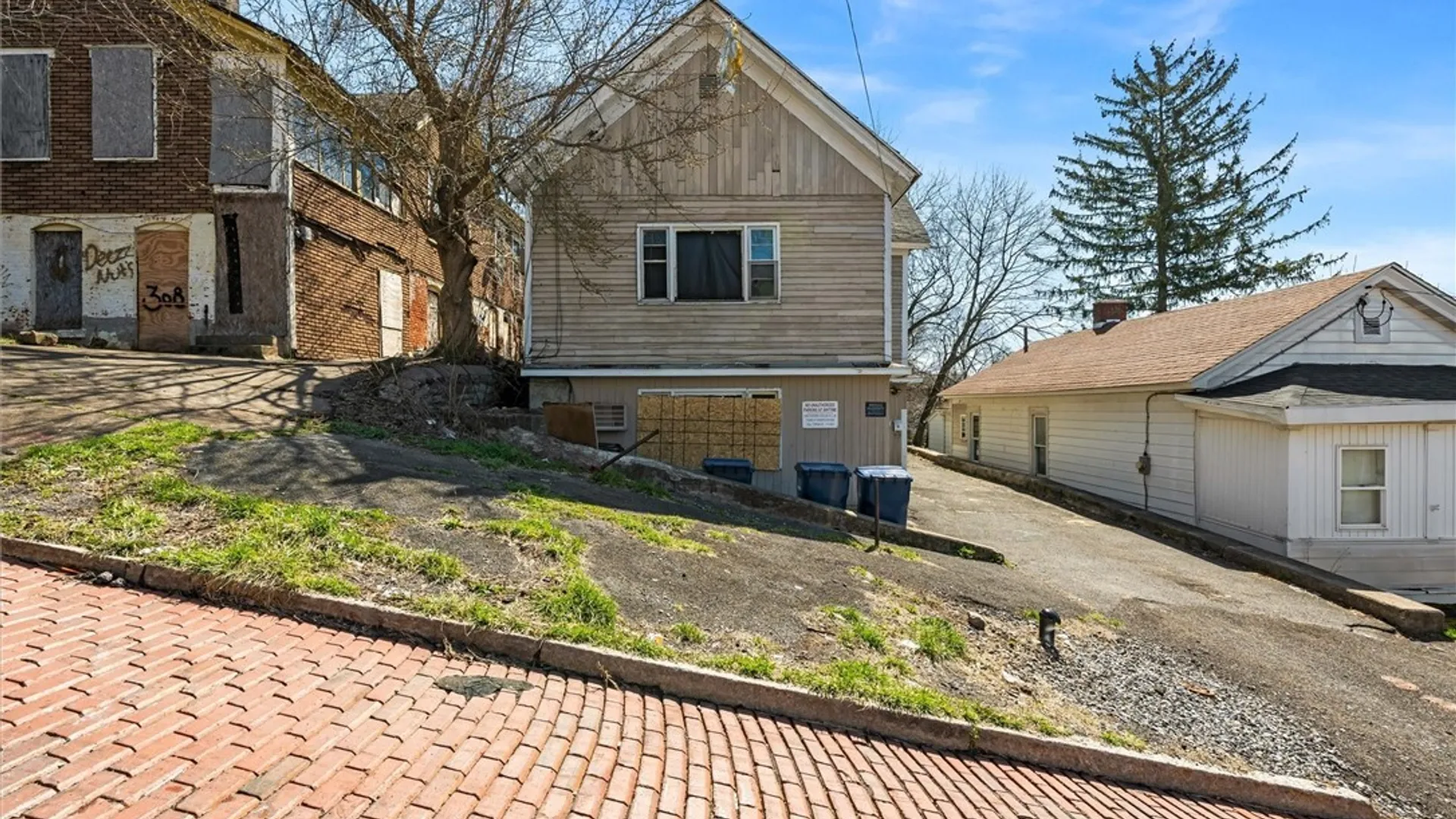 Property at 306 John Street, Syracuse, NY 13208 3