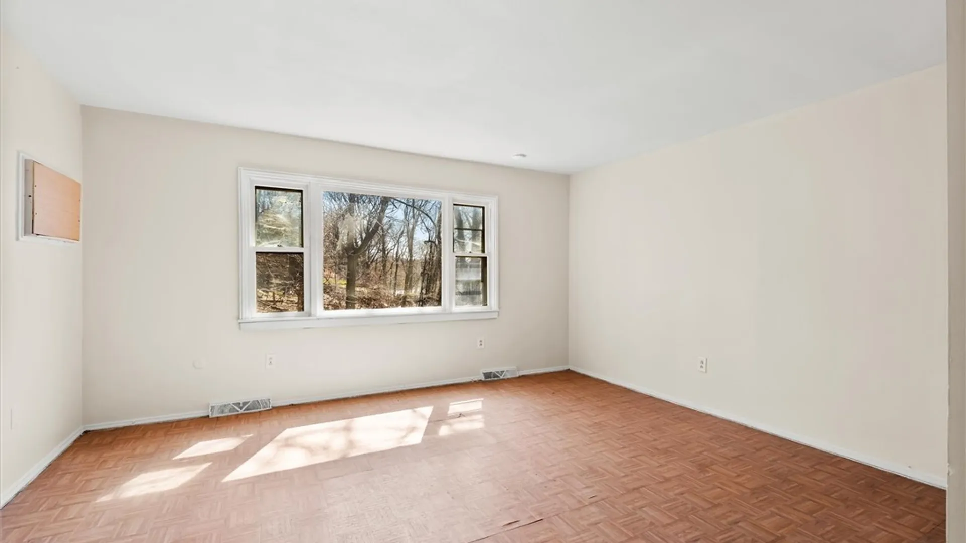 Property at 306 John Street, Syracuse, NY 13208 9