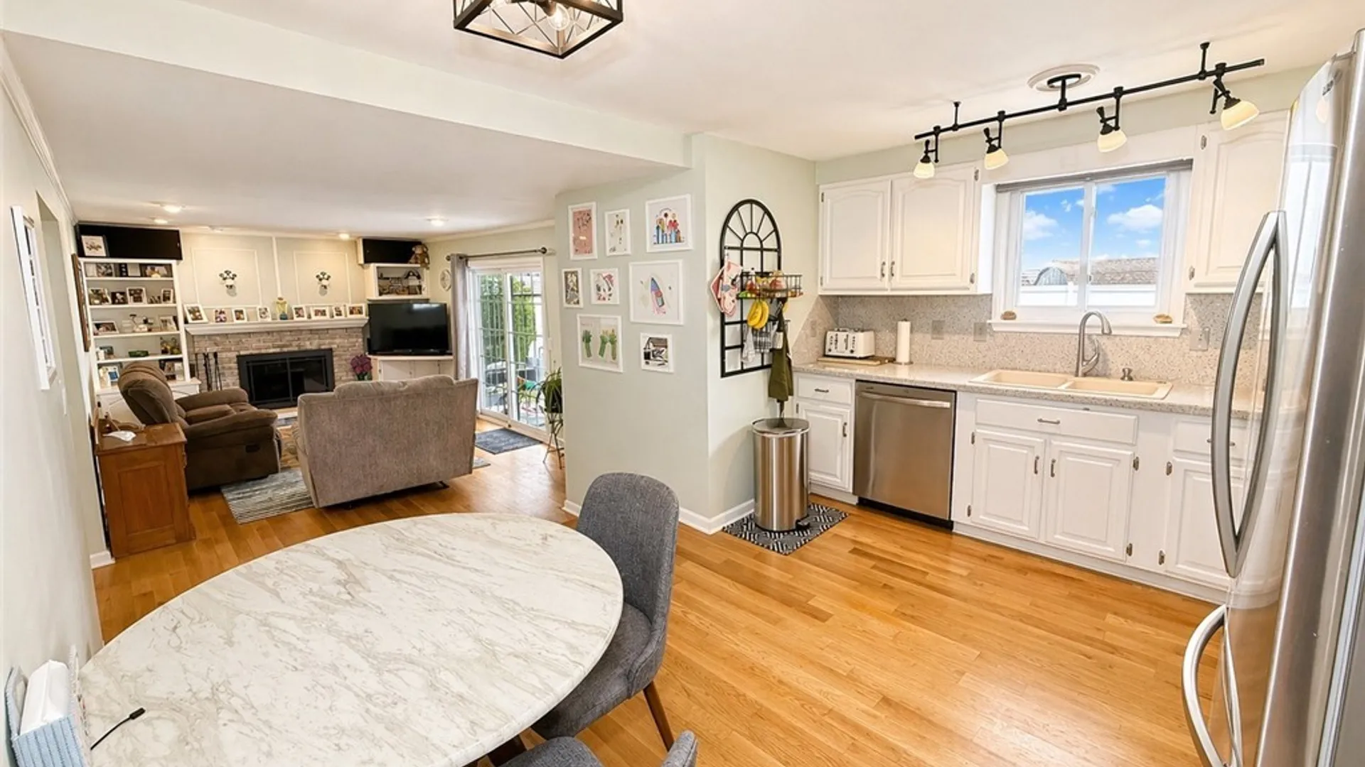 Property at 5343 Amalfi Drive, Clay, NY 13041 15