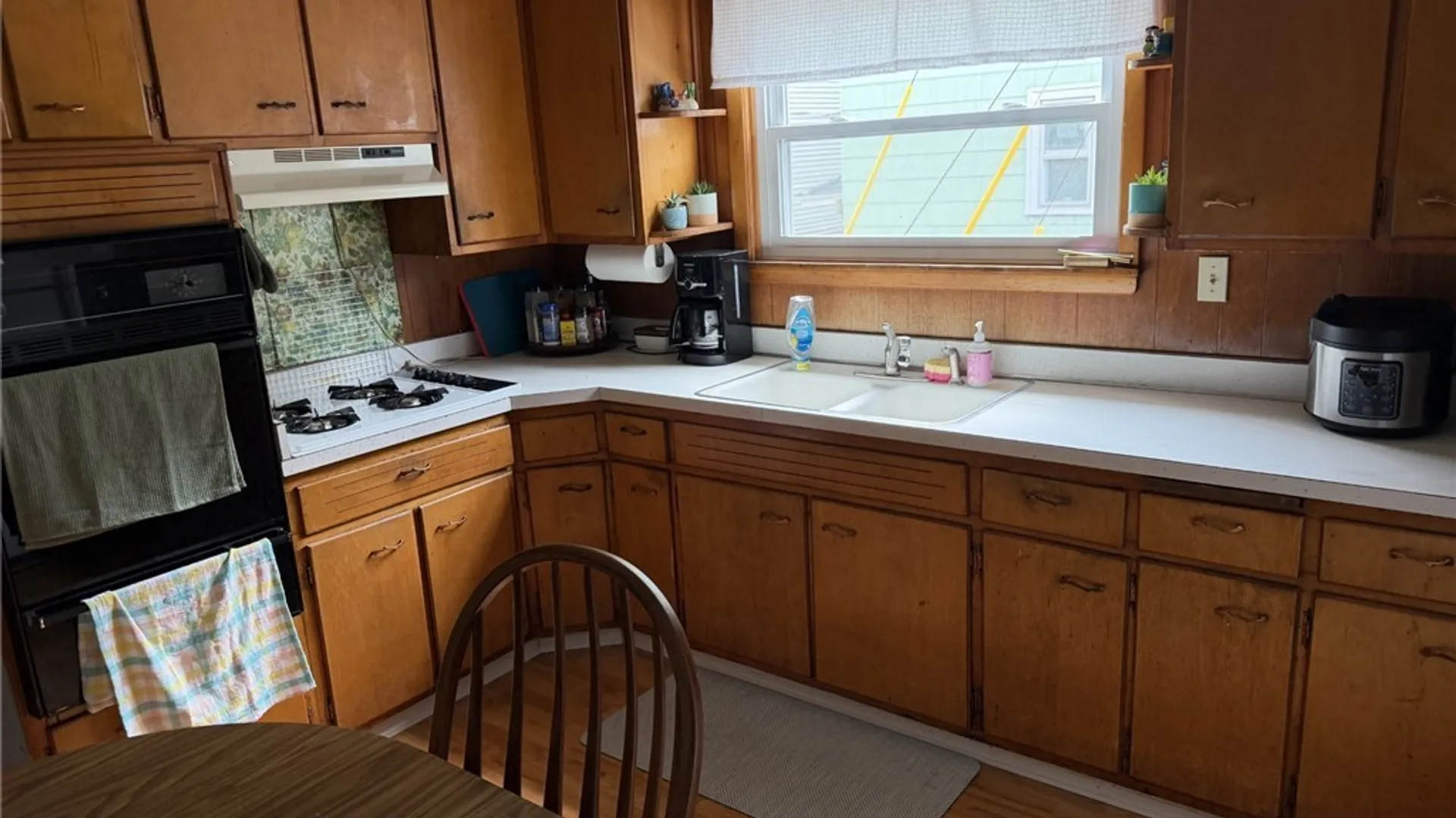 Property at 166 Herkimer St, Buffalo, NY 14213 9