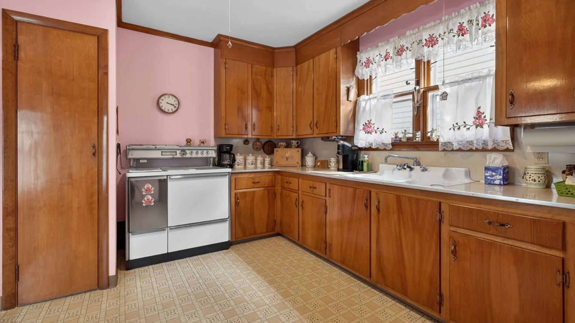 Property at 210 Freeman Avenue, Geddes, NY 13209 25