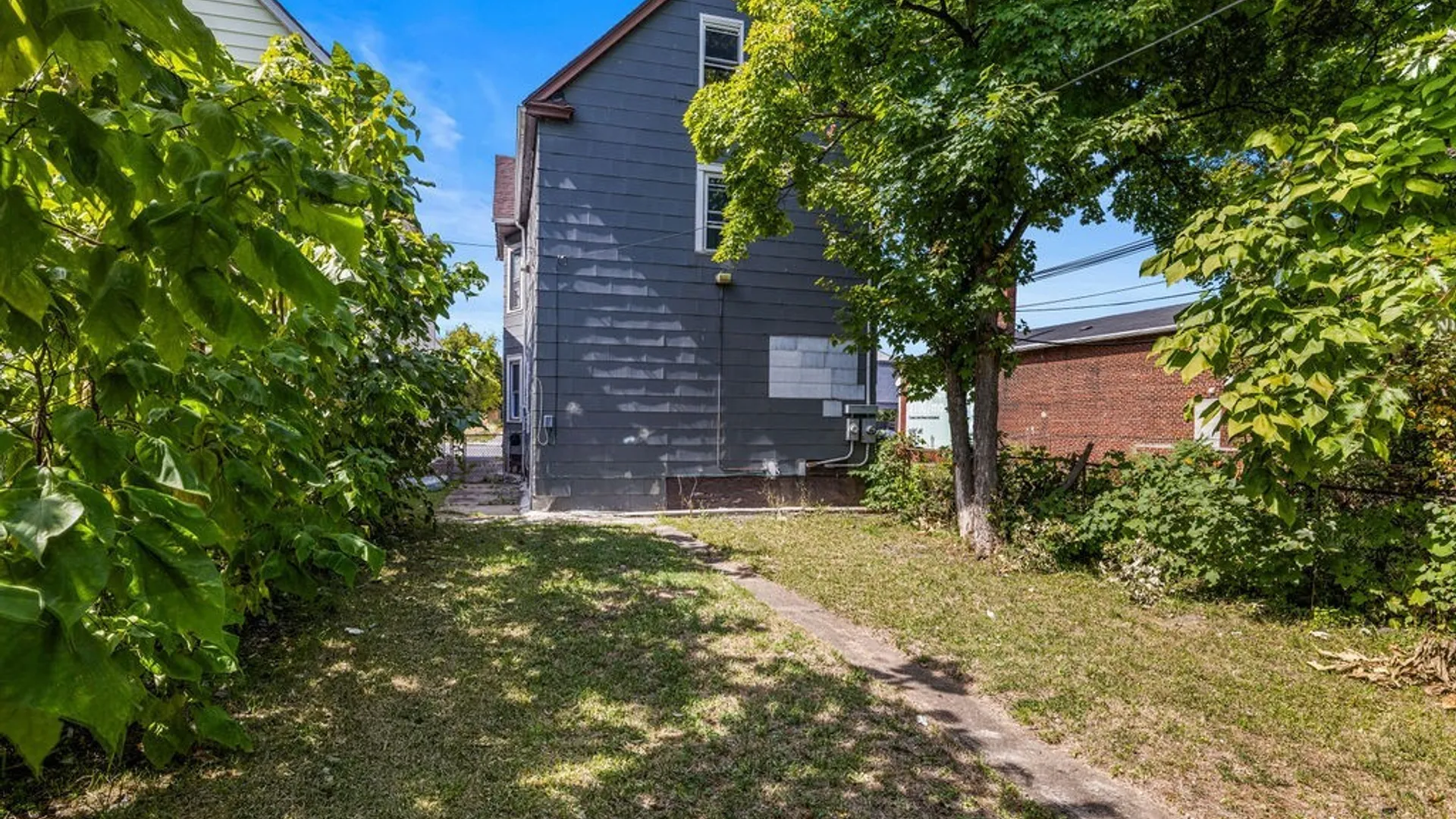 Property at 2473 Bailey Avenue, Buffalo, NY 14215 24