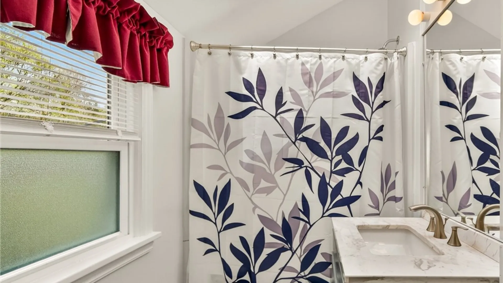 Property at 75 Park Lane, Brighton, NY 14625 30