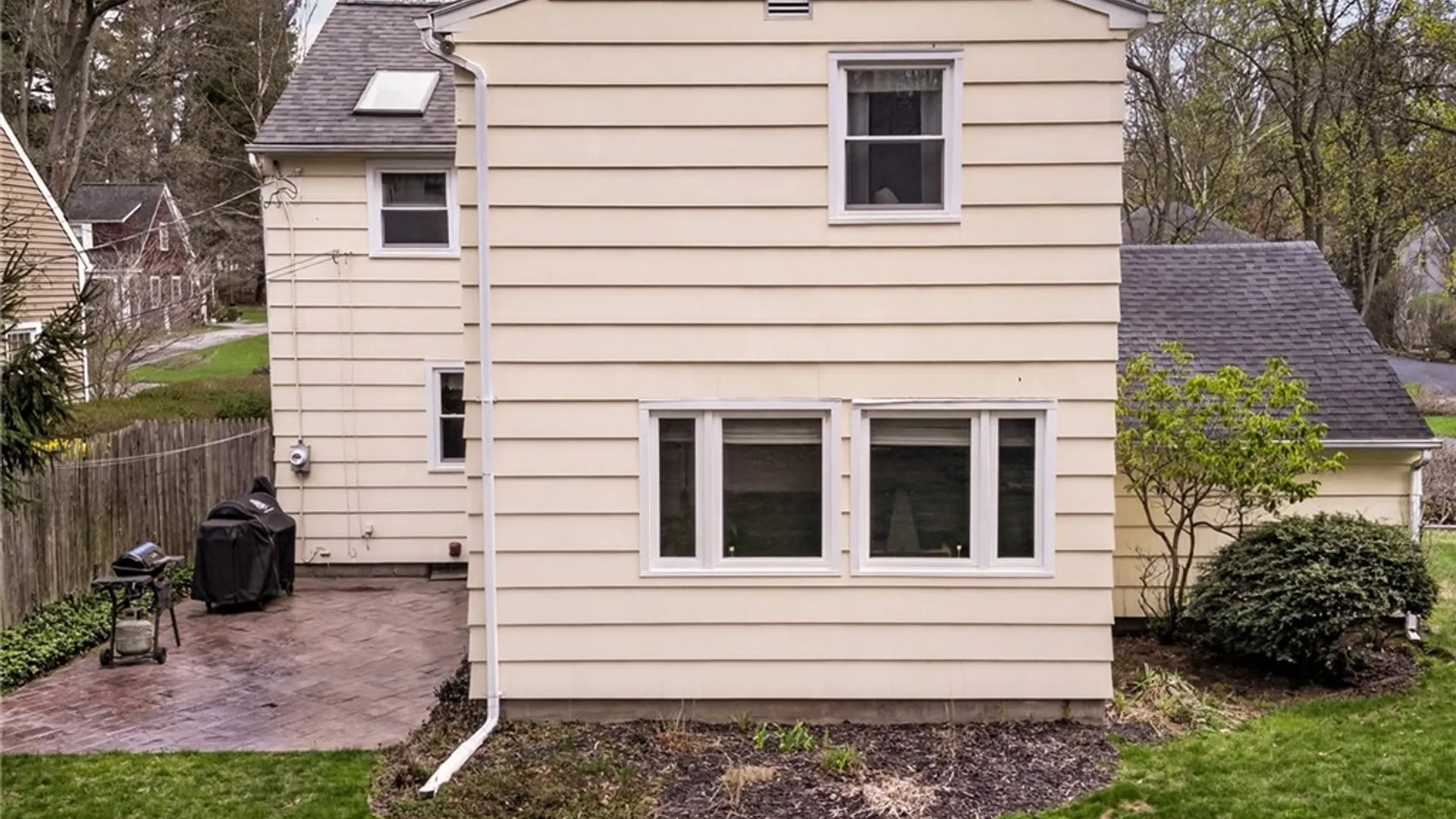 Property at 75 Park Lane, Brighton, NY 14625 6