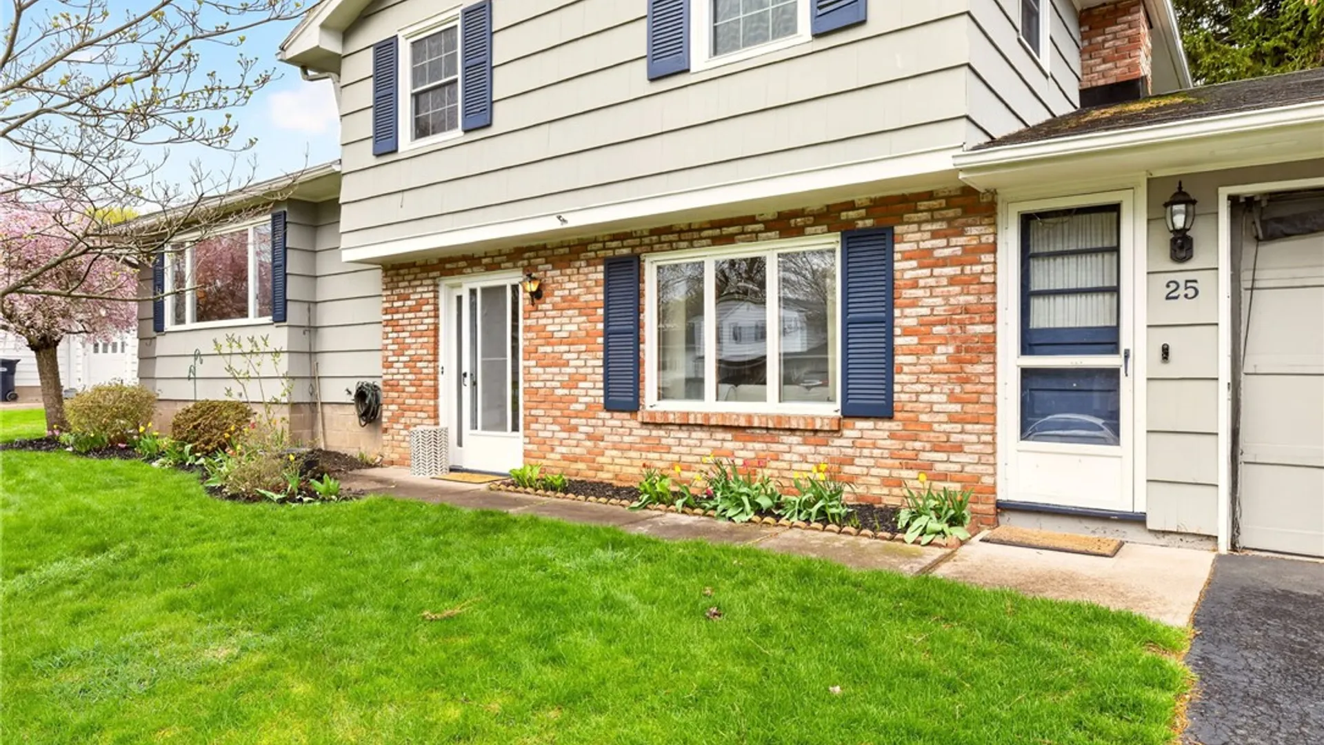 Property at 25 Andrea Lane, Irondequoit, NY 14609 2