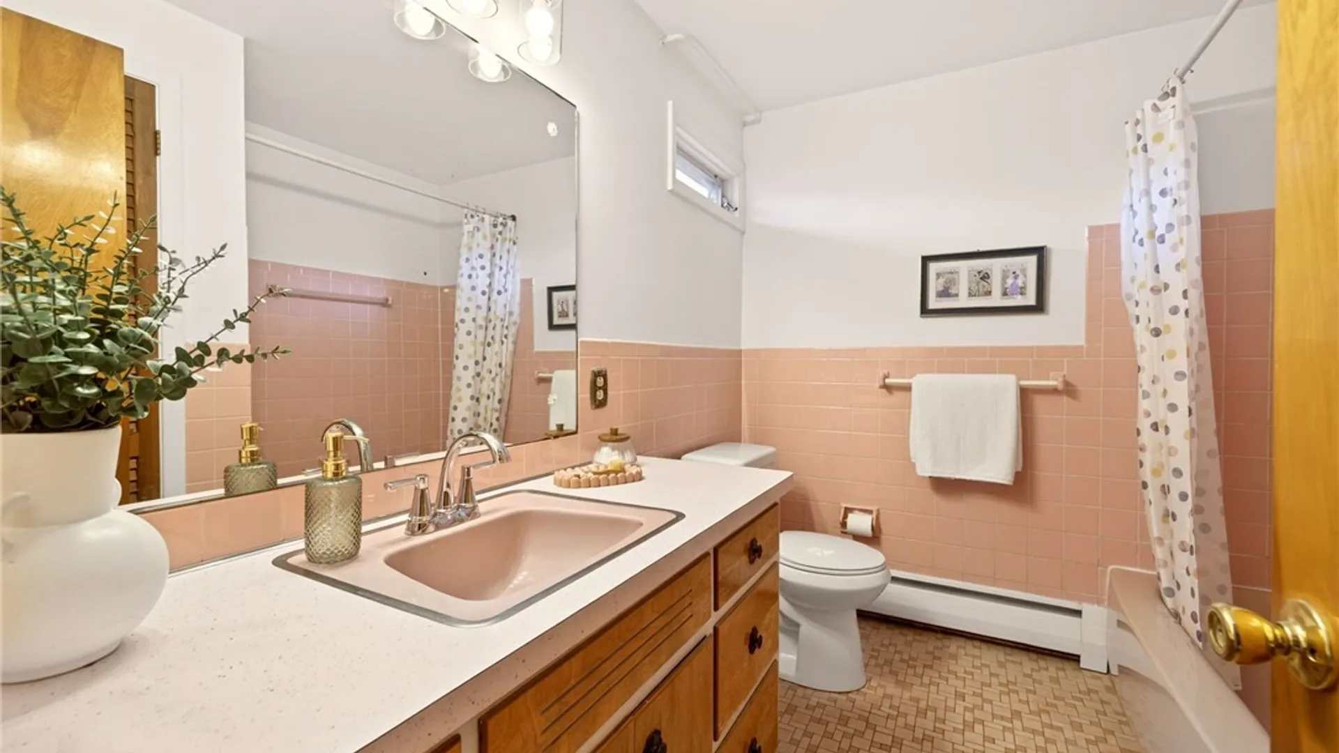 Property at 25 Andrea Lane, Irondequoit, NY 14609 23