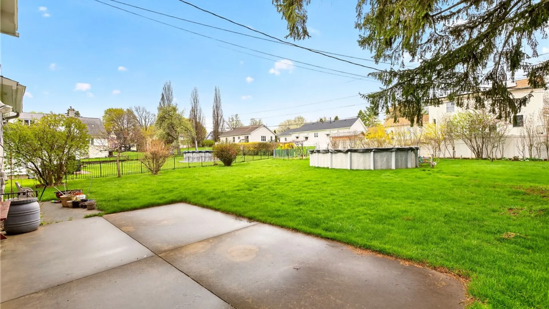 Property at 25 Andrea Lane, Irondequoit, NY 14609 34