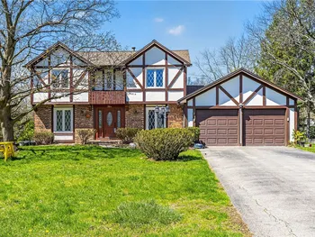 5 Chesham Way, Perinton, NY 14450