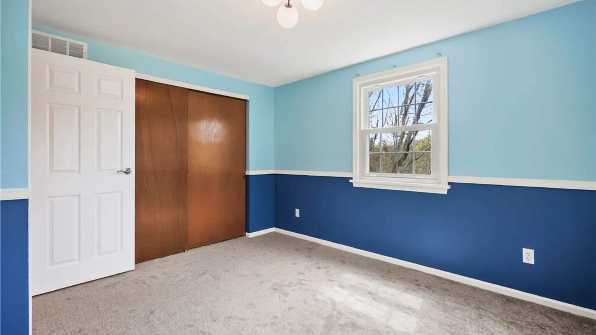 Property at 5 Chesham Way, Perinton, NY 14450 29