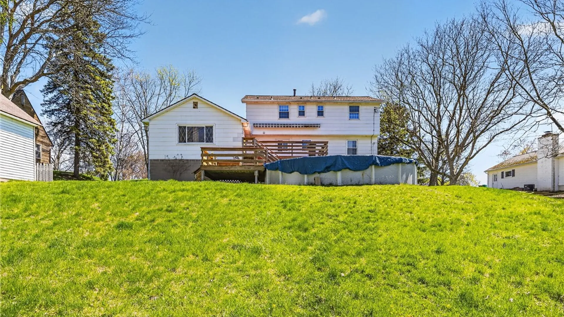 Property at 5 Chesham Way, Perinton, NY 14450 34