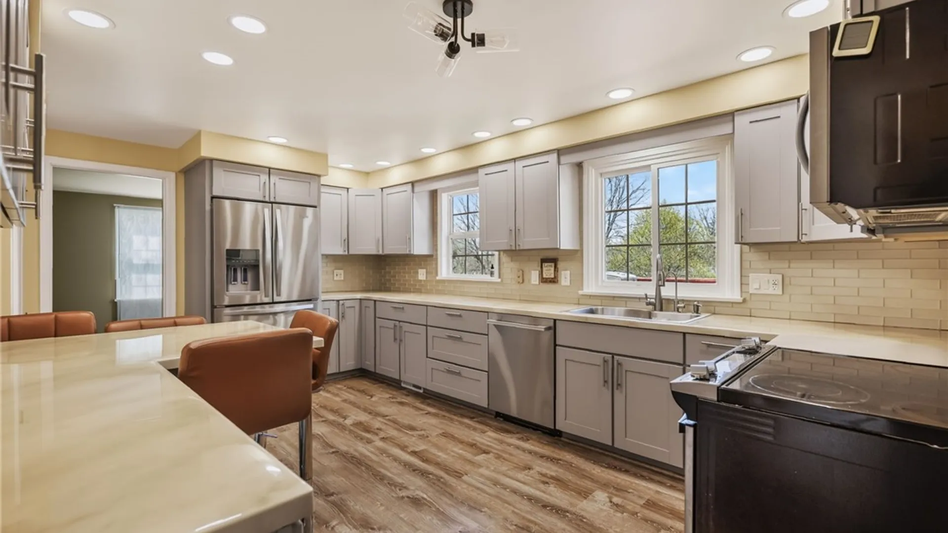 Property at 5 Chesham Way, Perinton, NY 14450 6