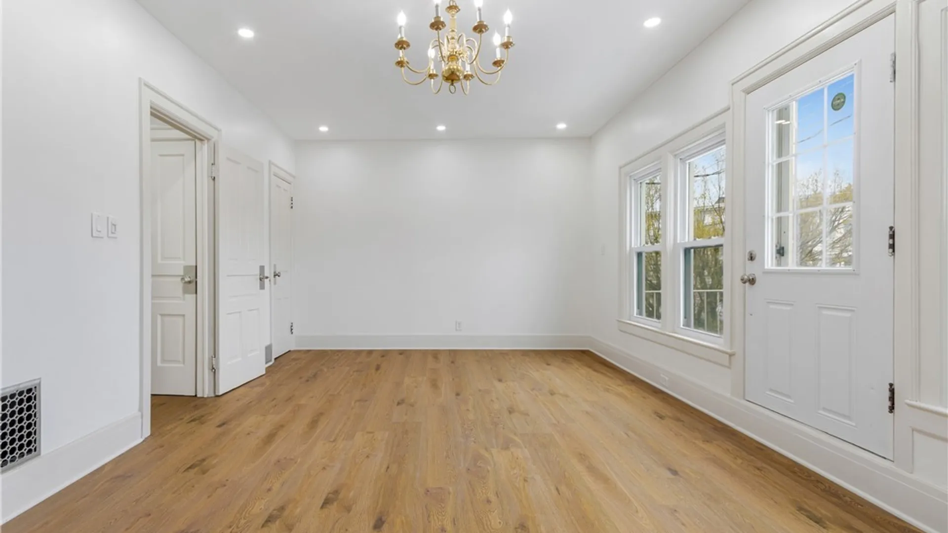 Property at 152 Military Road, Buffalo, NY 14207 24