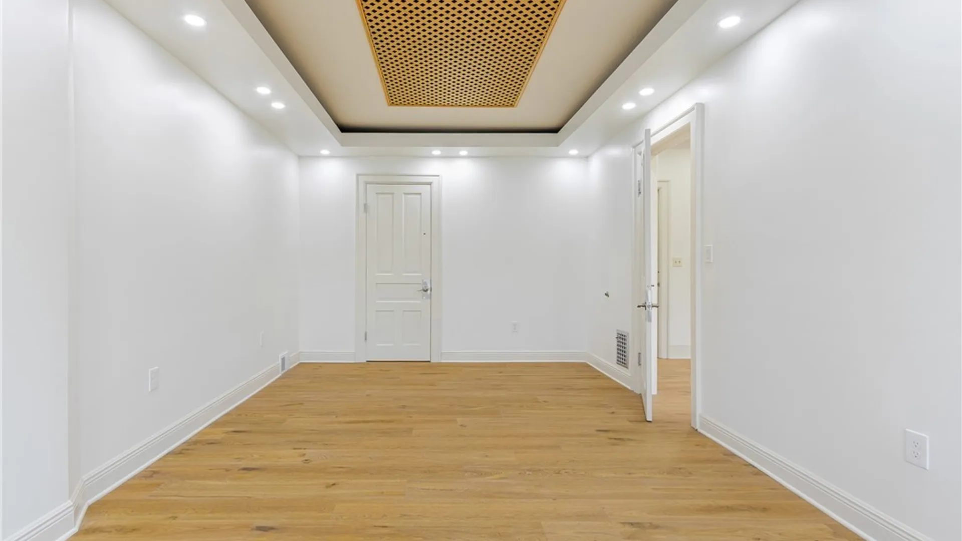 Property at 152 Military Road, Buffalo, NY 14207 3