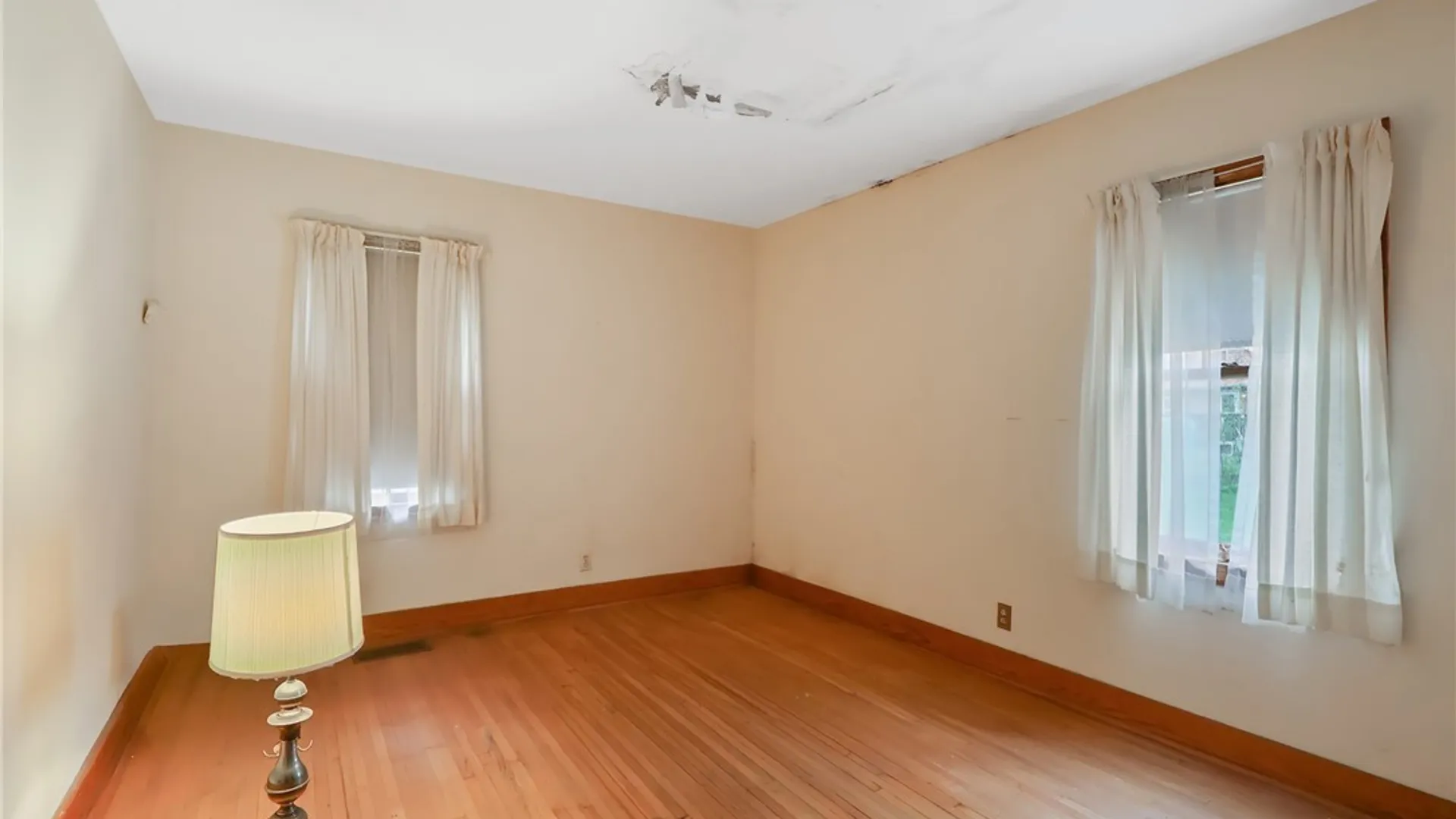 Property at 112 Gillespie Avenue, Camillus, NY 13219 18