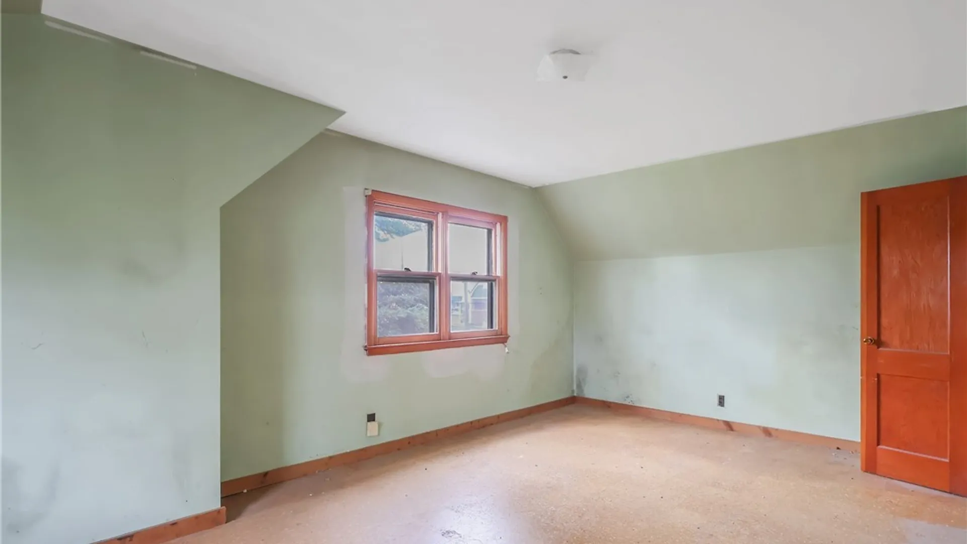 Property at 112 Gillespie Avenue, Camillus, NY 13219 20