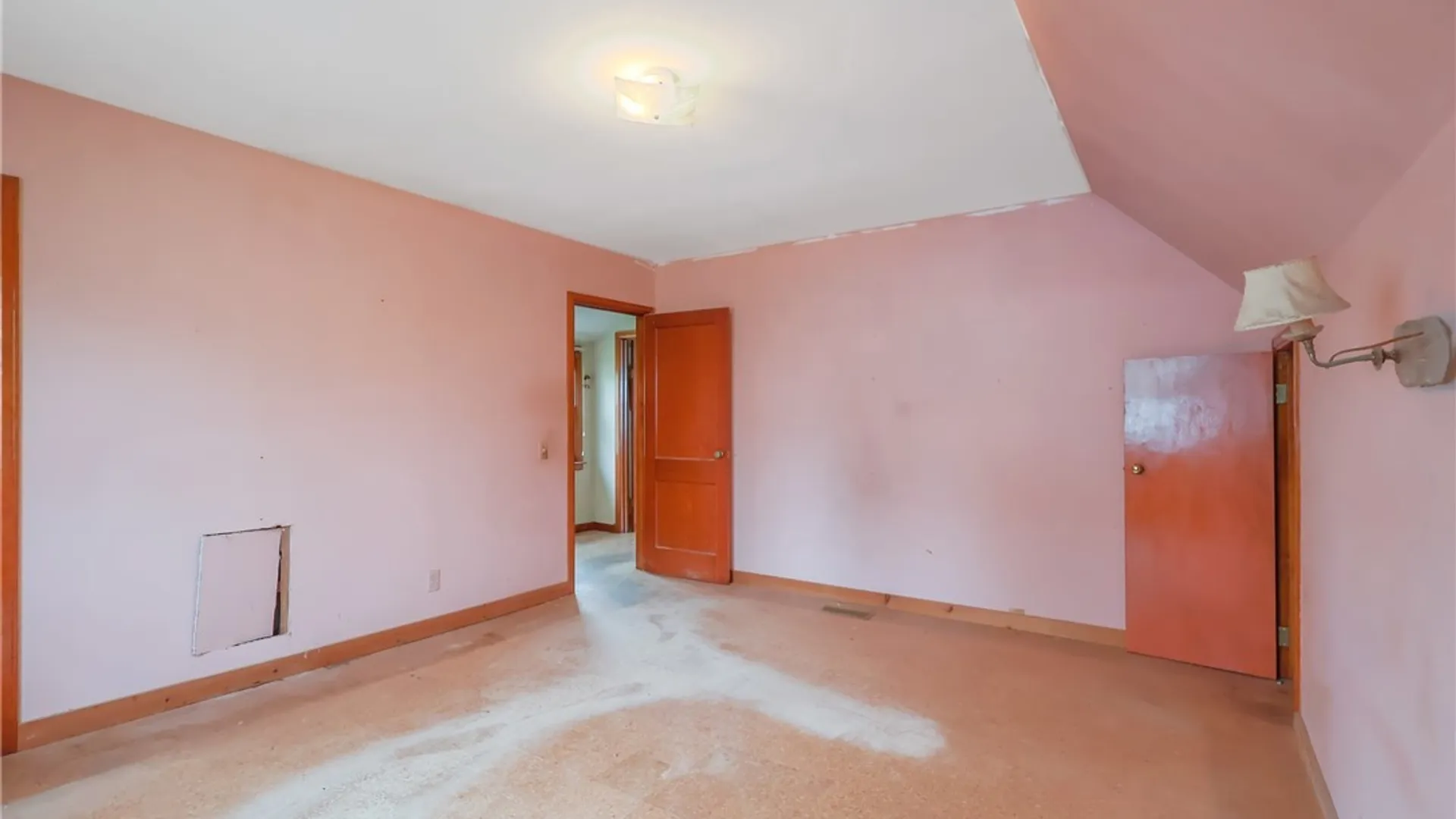 Property at 112 Gillespie Avenue, Camillus, NY 13219 23