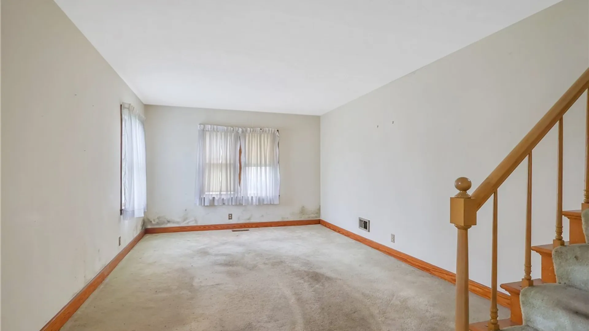 Property at 112 Gillespie Avenue, Camillus, NY 13219 5