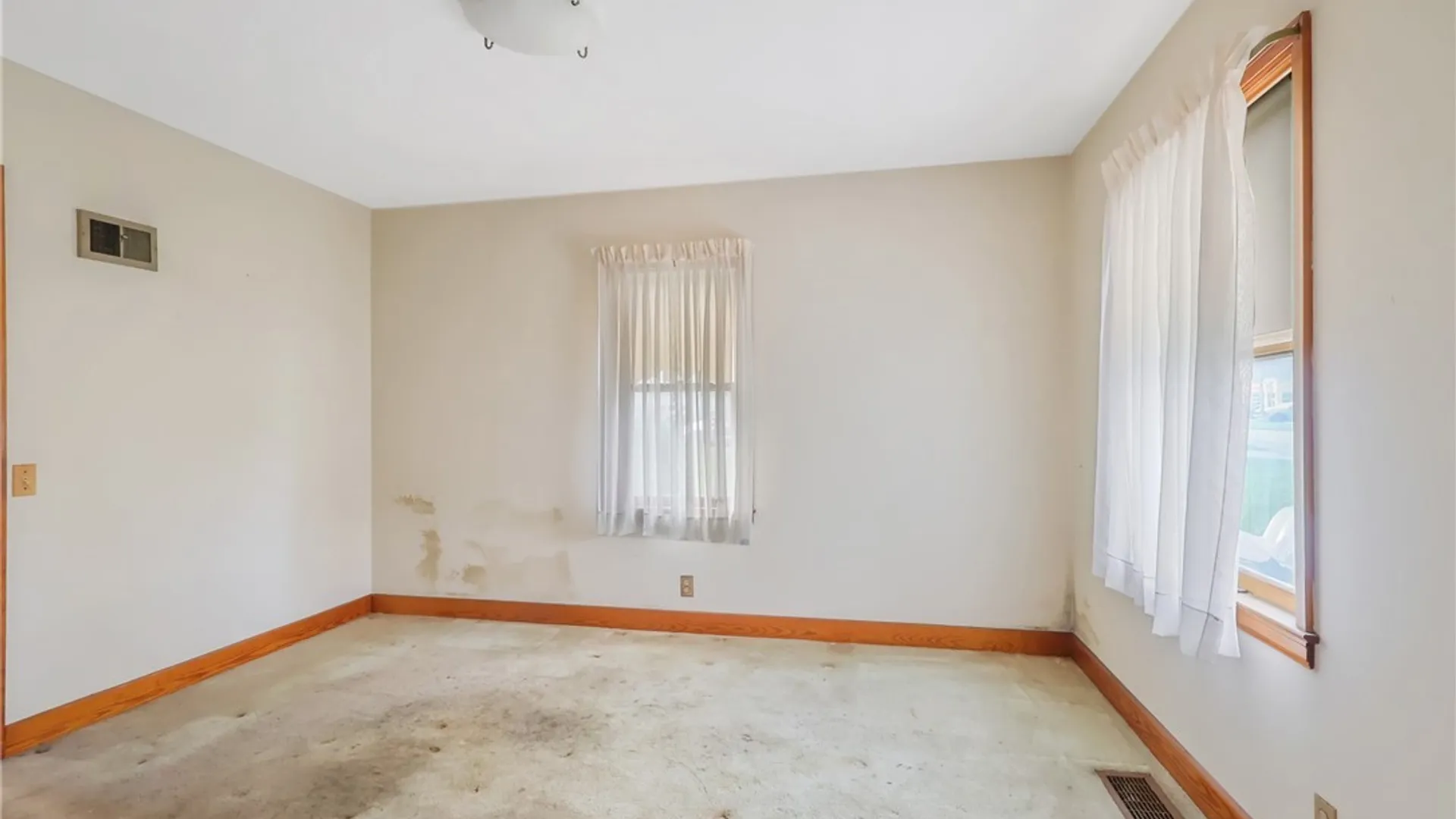 Property at 112 Gillespie Avenue, Camillus, NY 13219 8