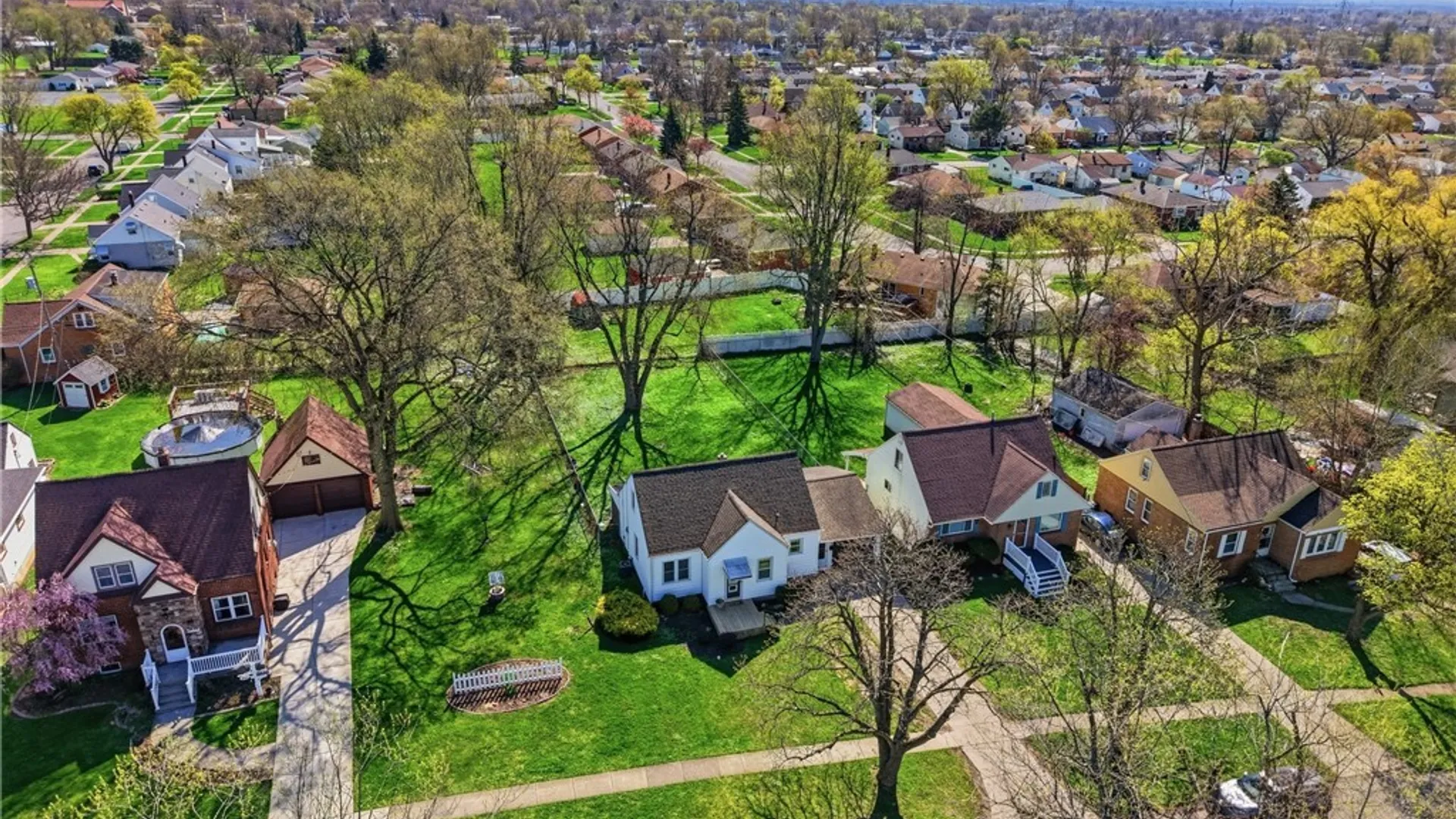 Property at 239 Oehman Boulevard, Cheektowaga, NY 14225 34