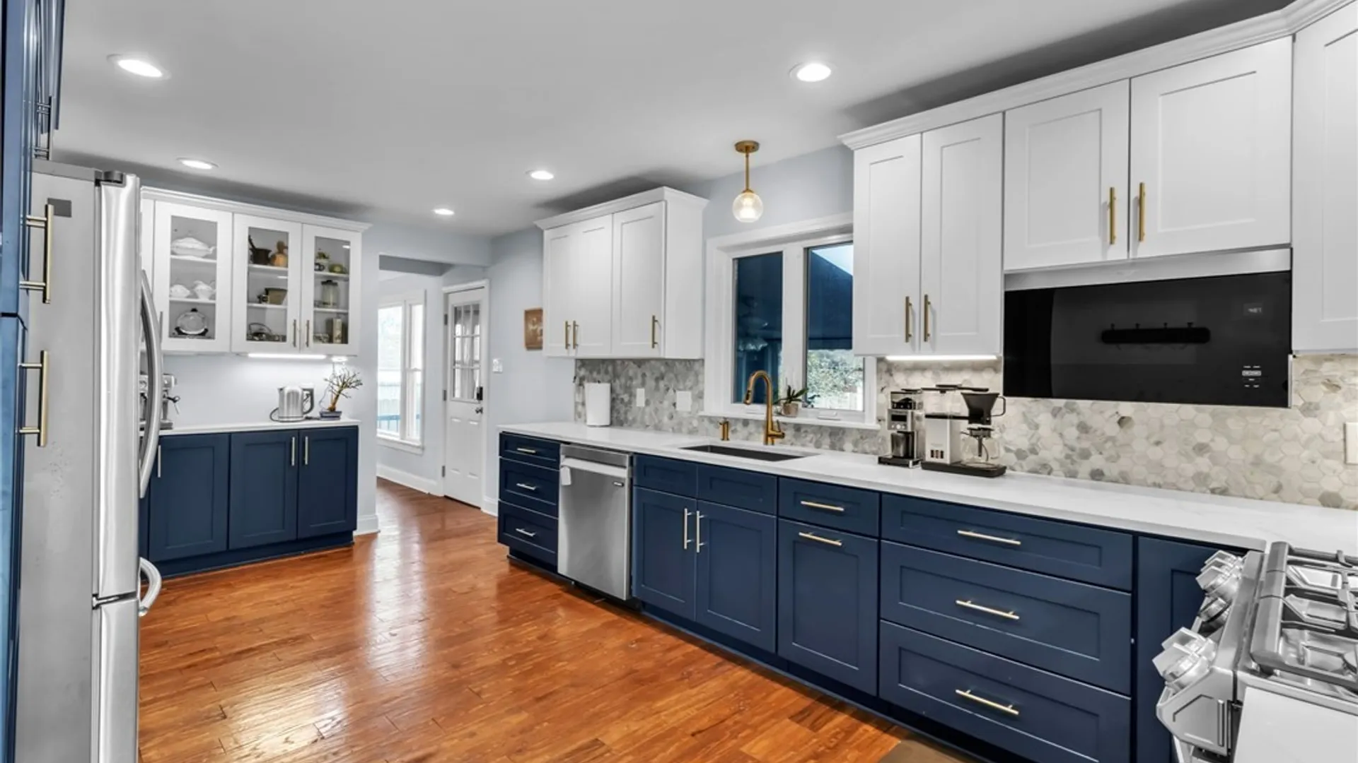 Property at 87 Lynncrest, Cheektowaga, NY 14225 14