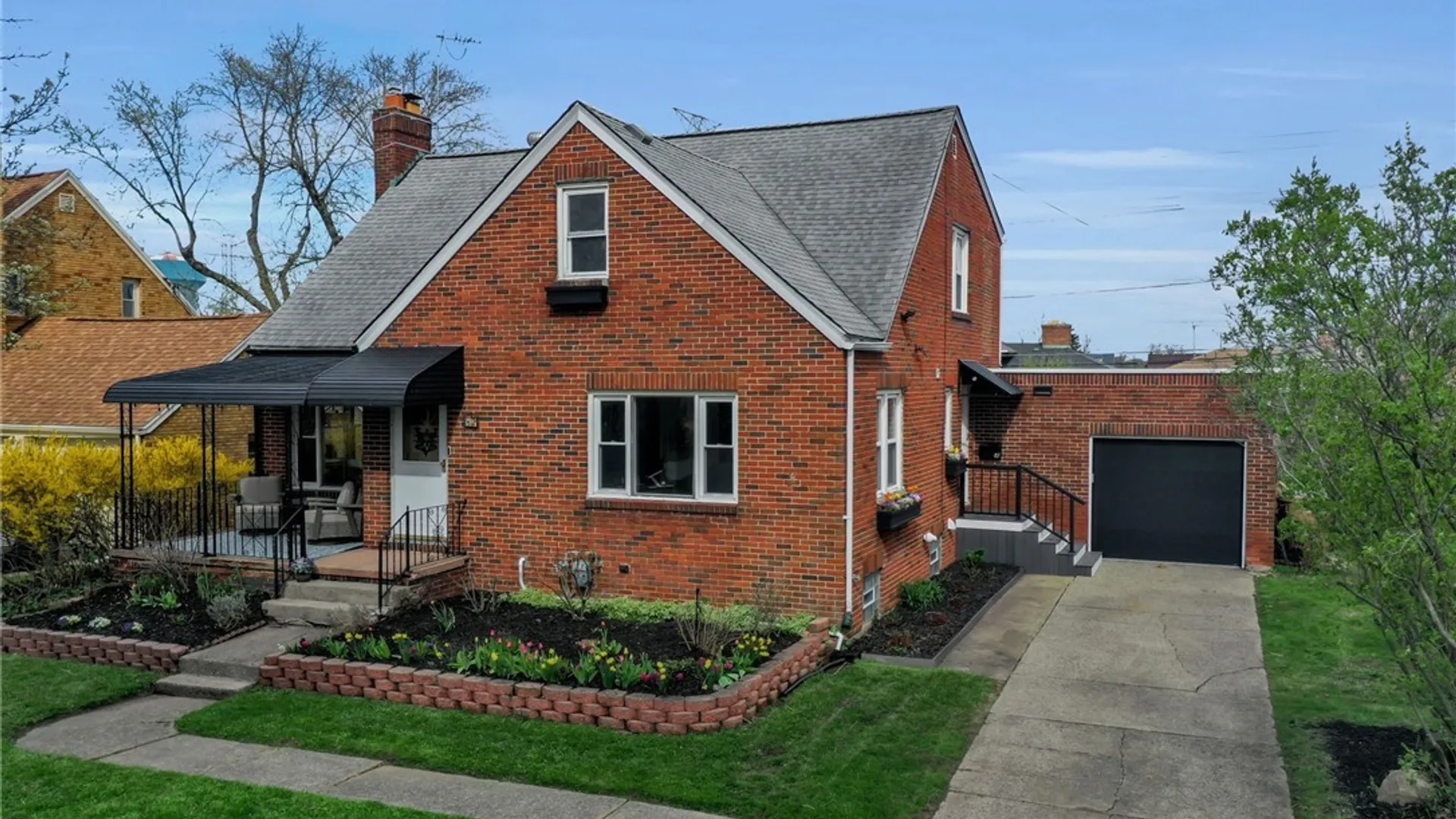 Property at 87 Lynncrest, Cheektowaga, NY 14225 3