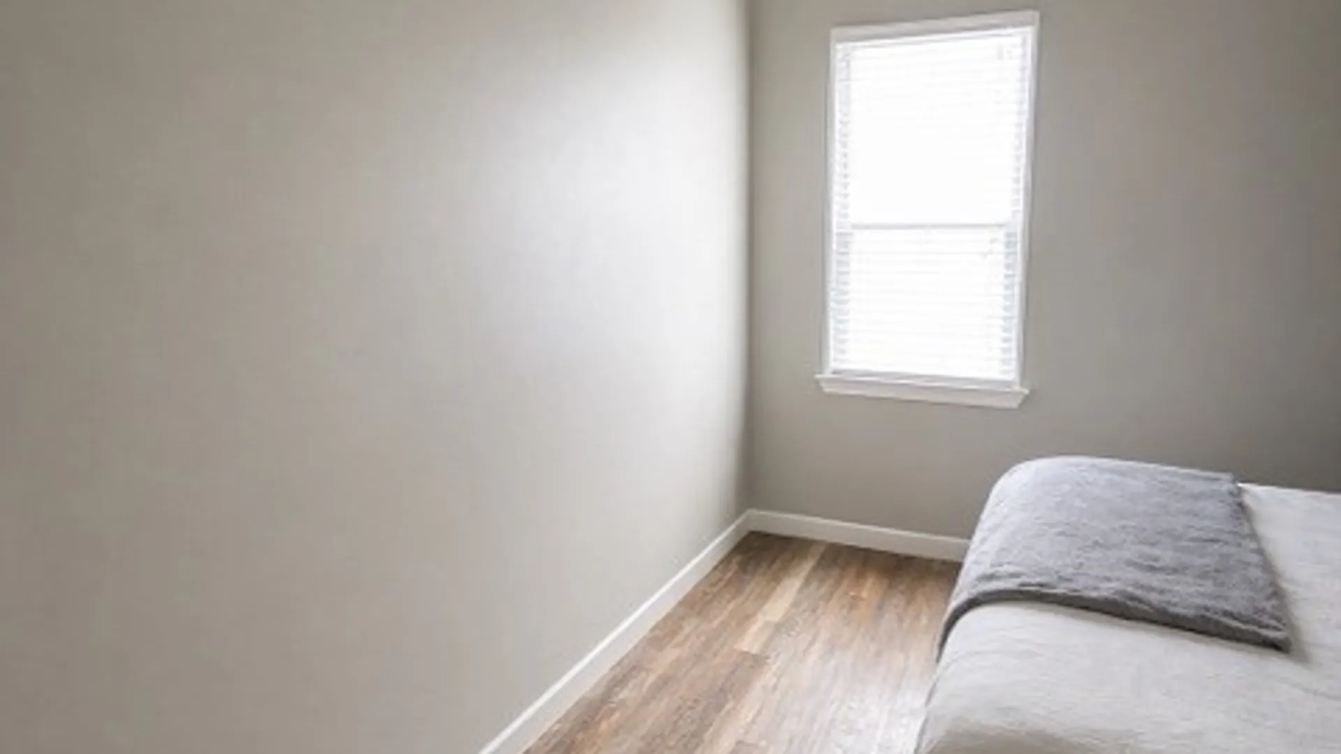 Property at 347 Ludington St, Buffalo, NY 14206 12