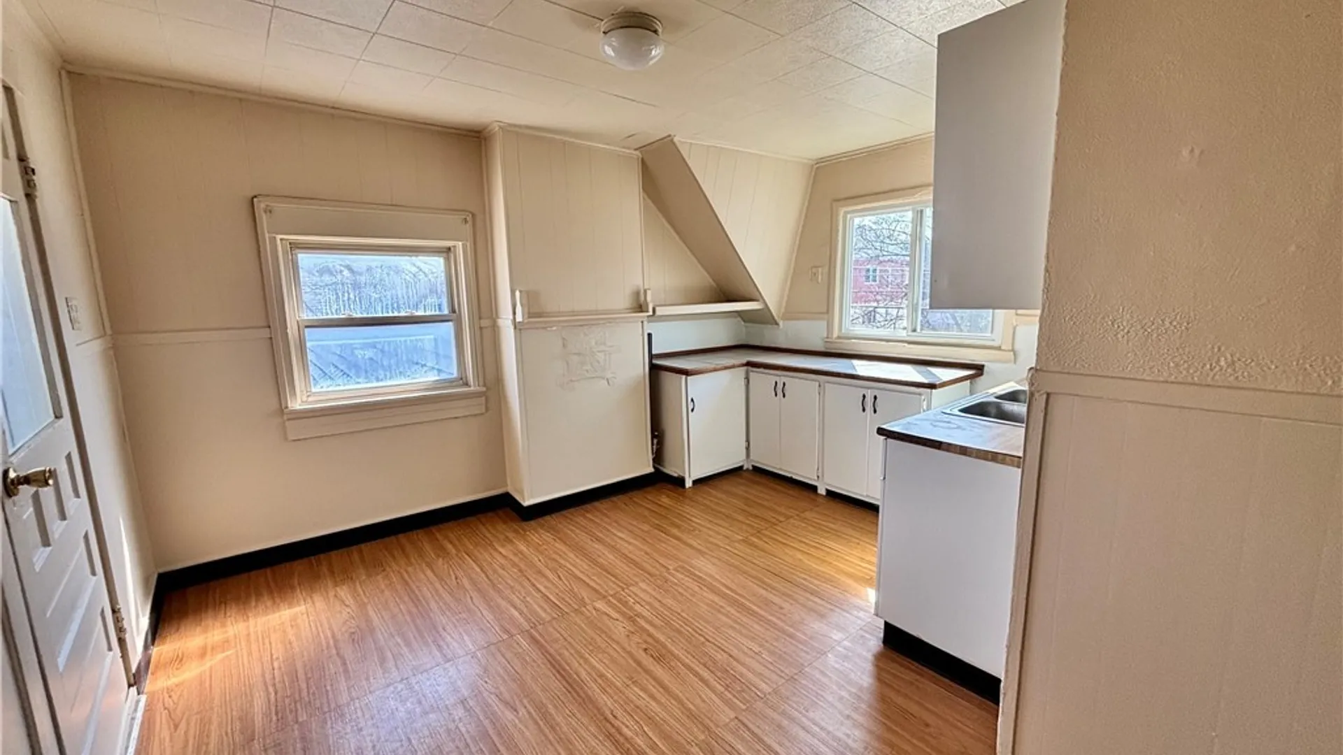 Property at 347 Ludington St, Buffalo, NY 14206 19
