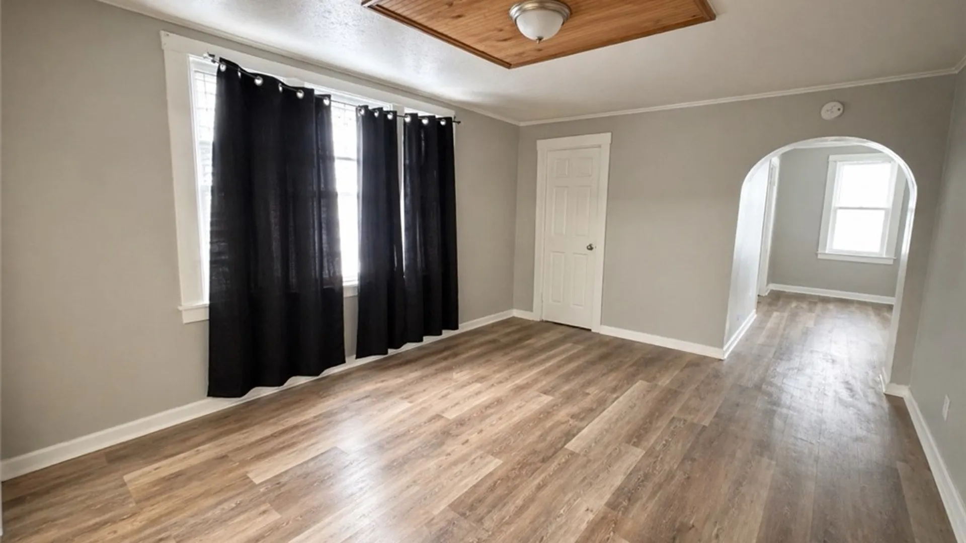 Property at 347 Ludington St, Buffalo, NY 14206 4