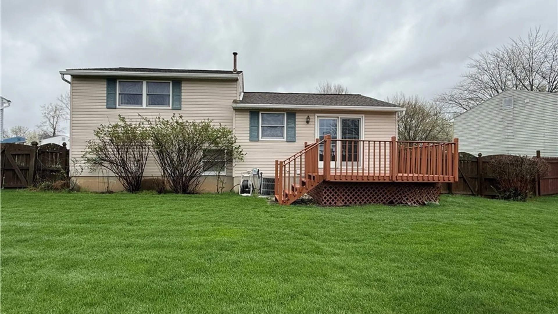 Property at 4306 Amblewood Lane, Clay, NY 13041 19