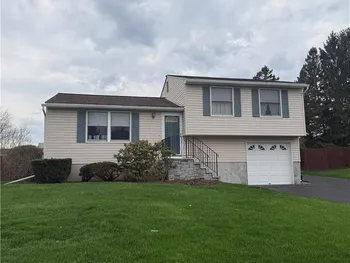 Property at 4306 Amblewood Lane, Clay, NY 13041