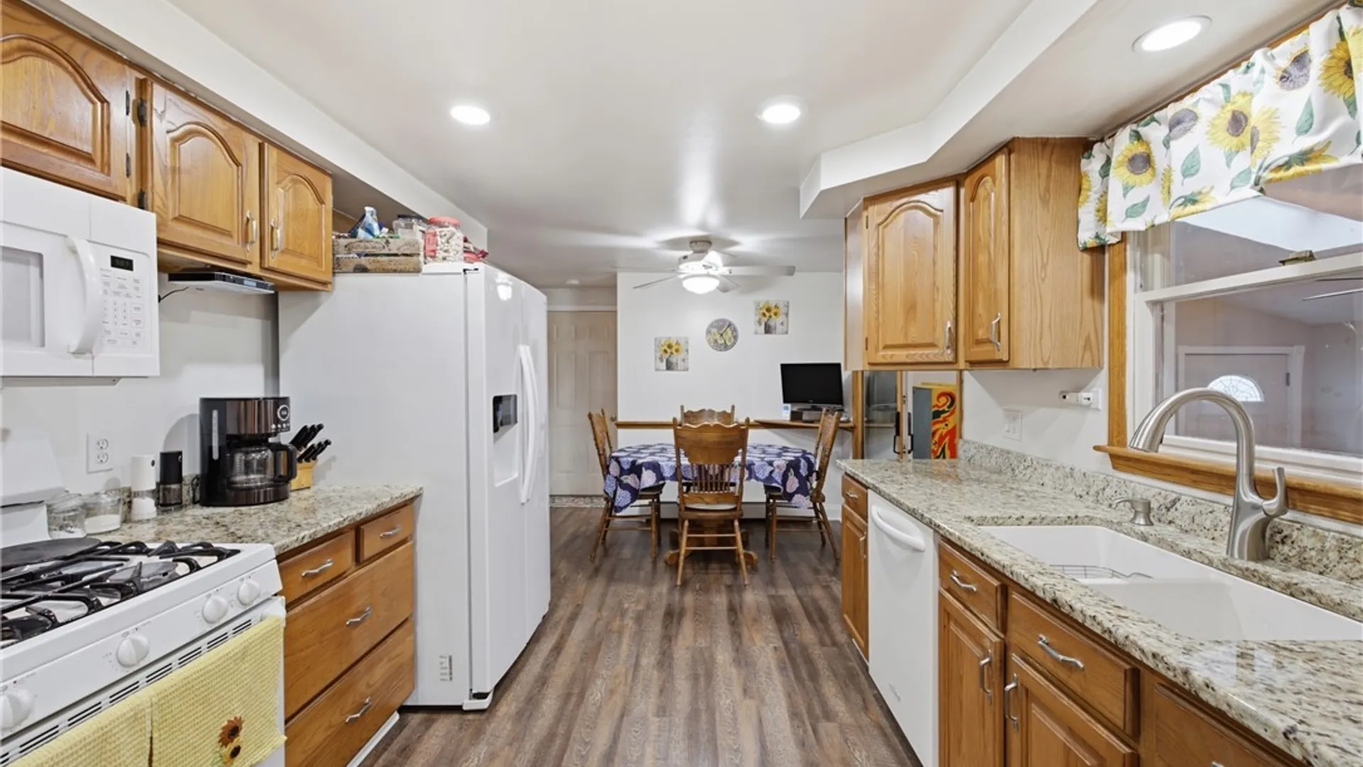 Property at 379 Vine Lane, Amherst, NY 14228 16