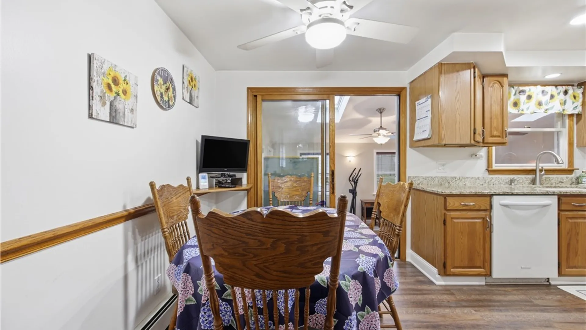 Property at 379 Vine Lane, Amherst, NY 14228 22