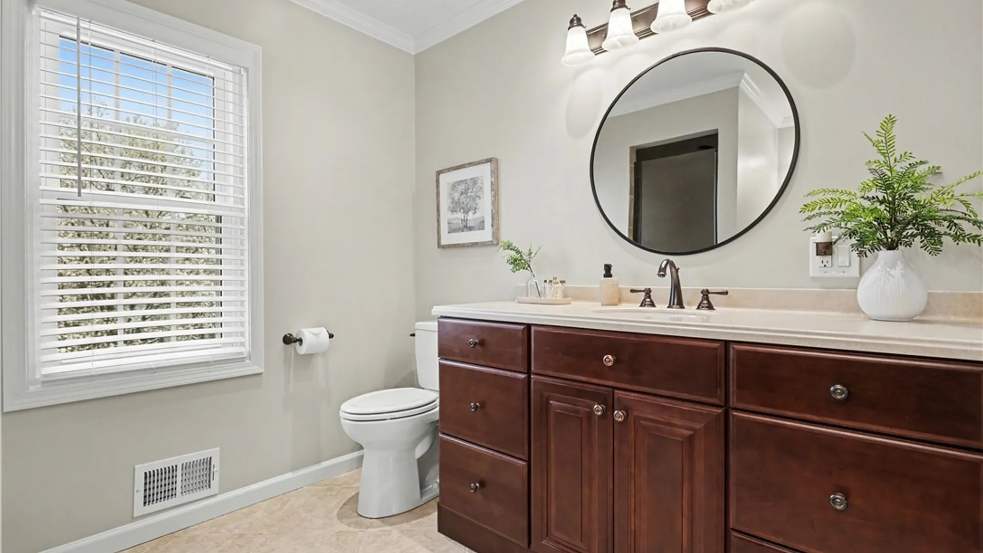 Property at 8 Wayshire Drive, Penfield, NY 14526 19