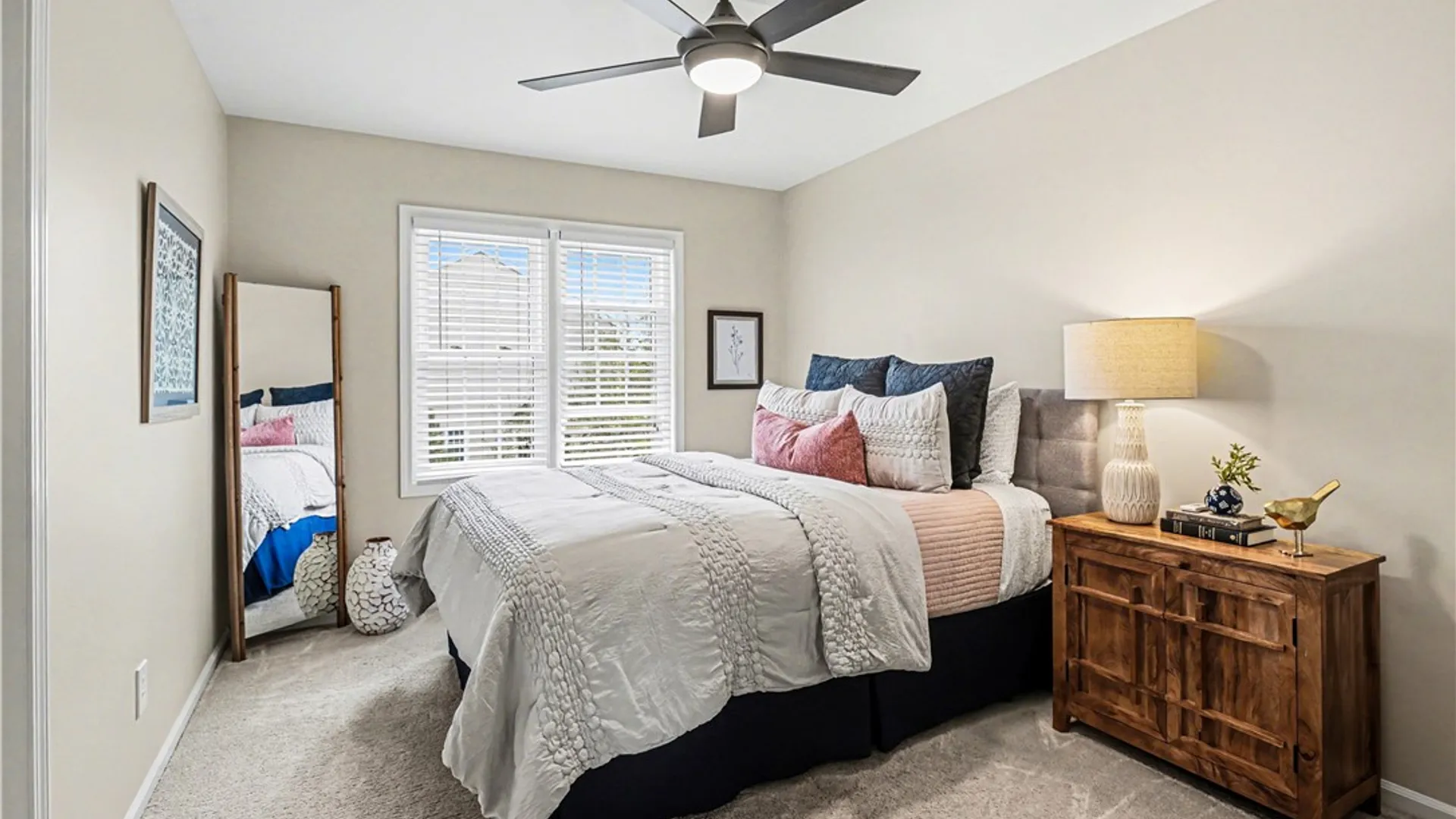 Property at 8 Wayshire Drive, Penfield, NY 14526 21