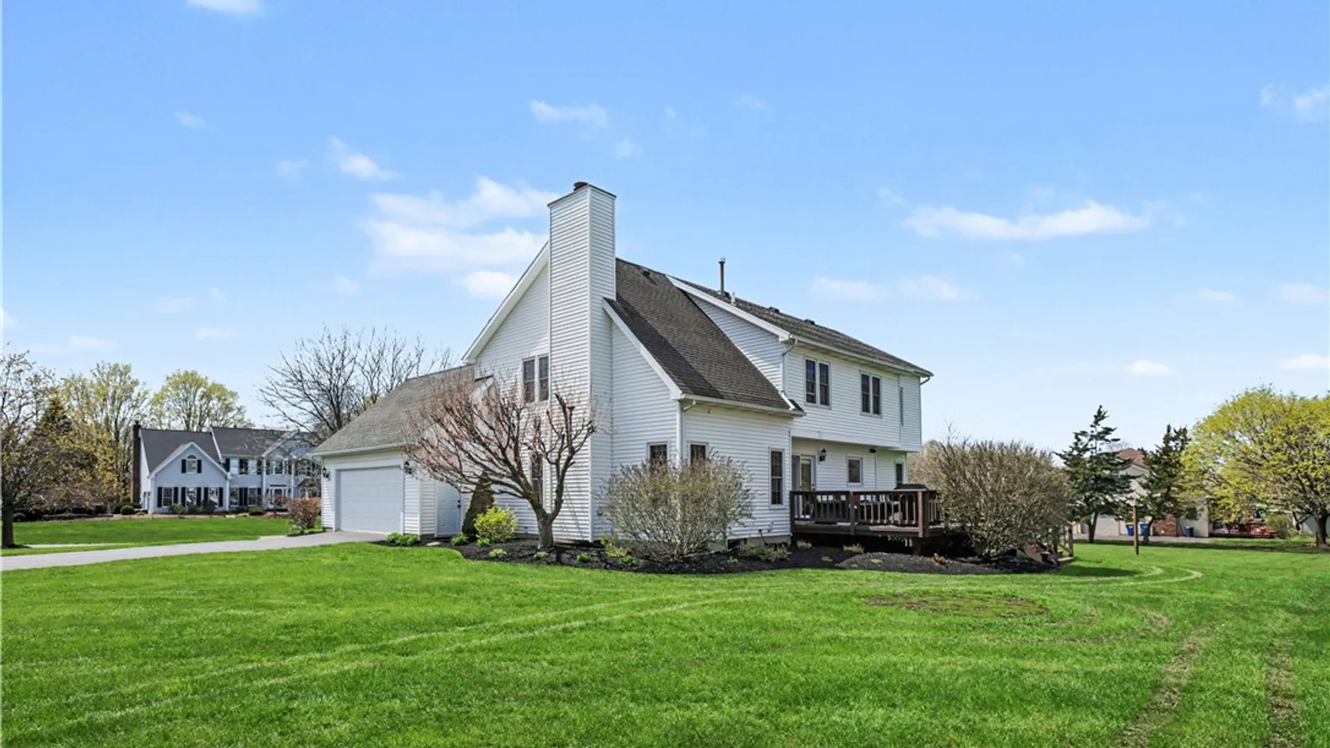 Property at 8 Wayshire Drive, Penfield, NY 14526 28