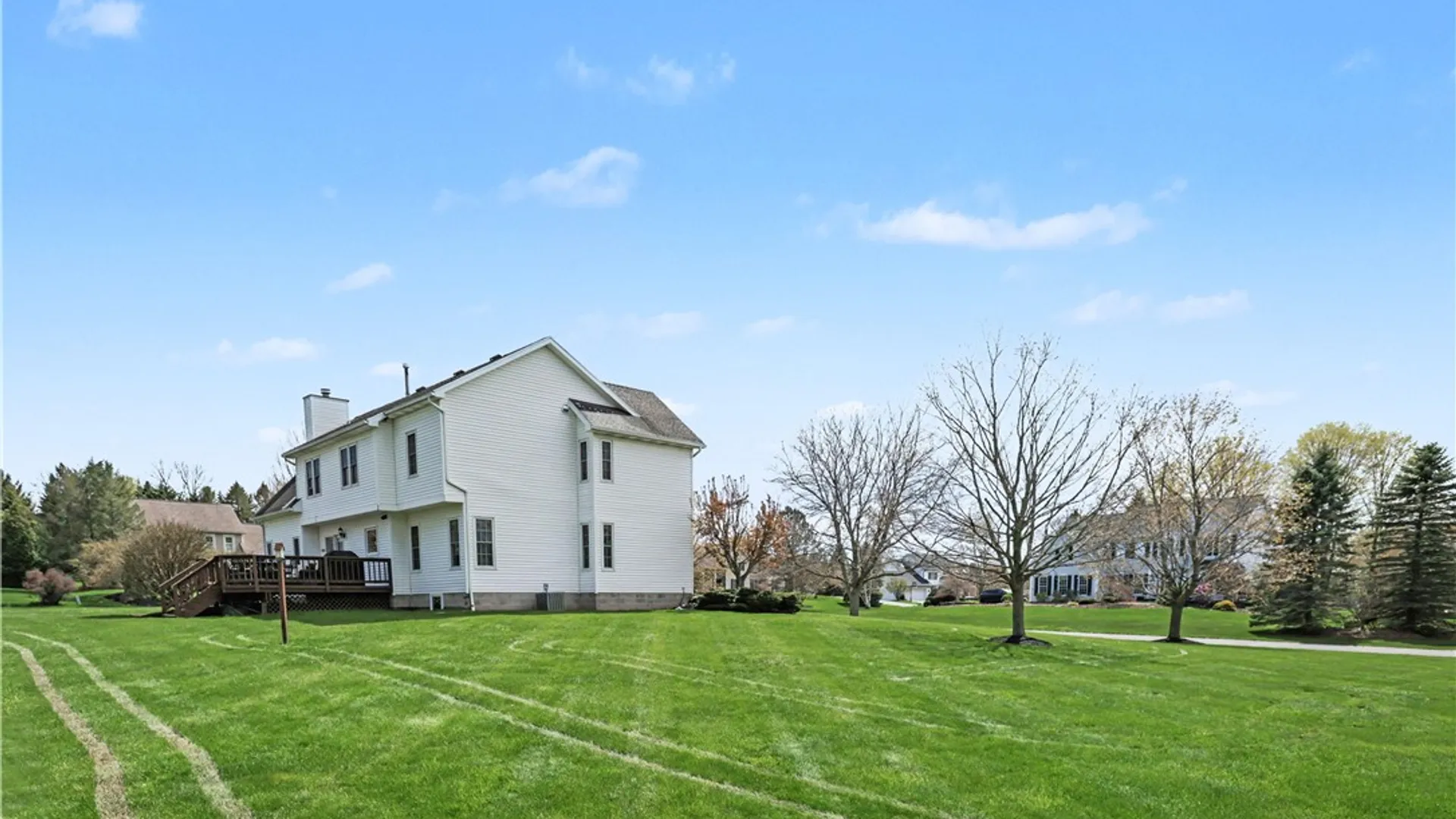 Property at 8 Wayshire Drive, Penfield, NY 14526 29