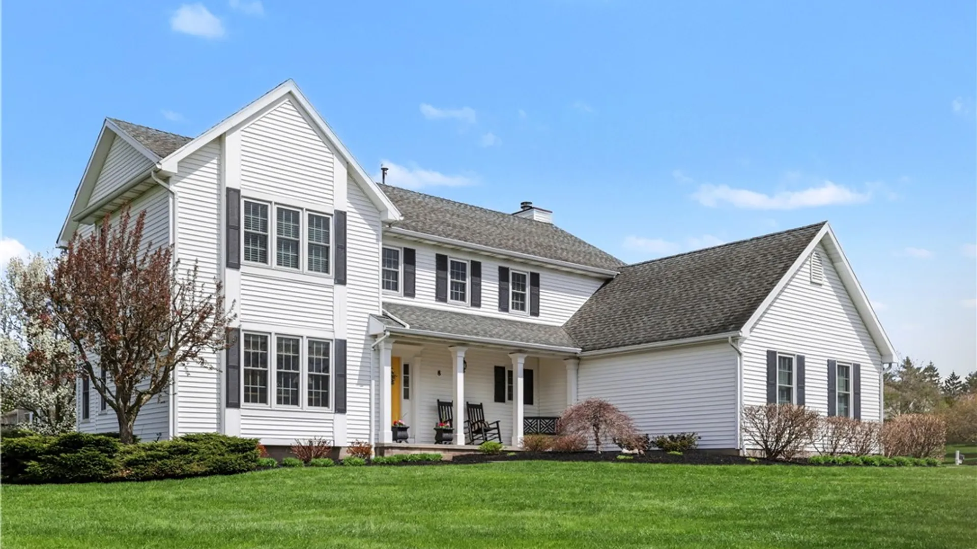 Property at 8 Wayshire Drive, Penfield, NY 14526 3