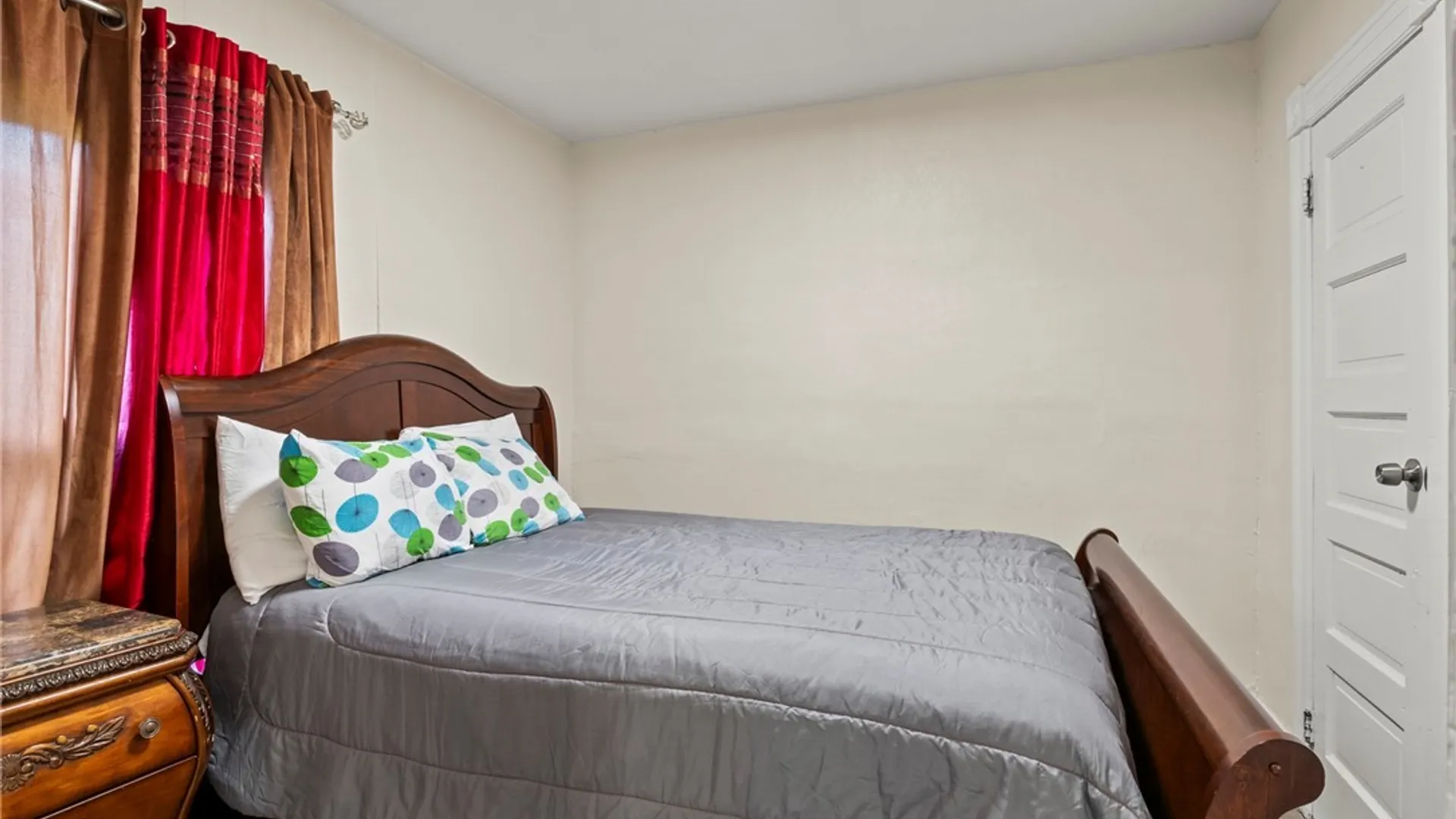 Property at 1812 18th Street, Niagara Falls, NY 14305 10