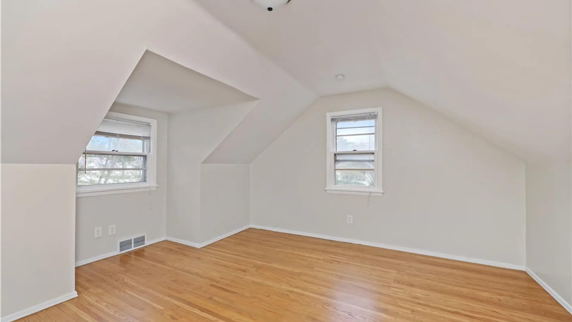 Property at 265 Springfield Avenue, Rochester, NY 14609 15