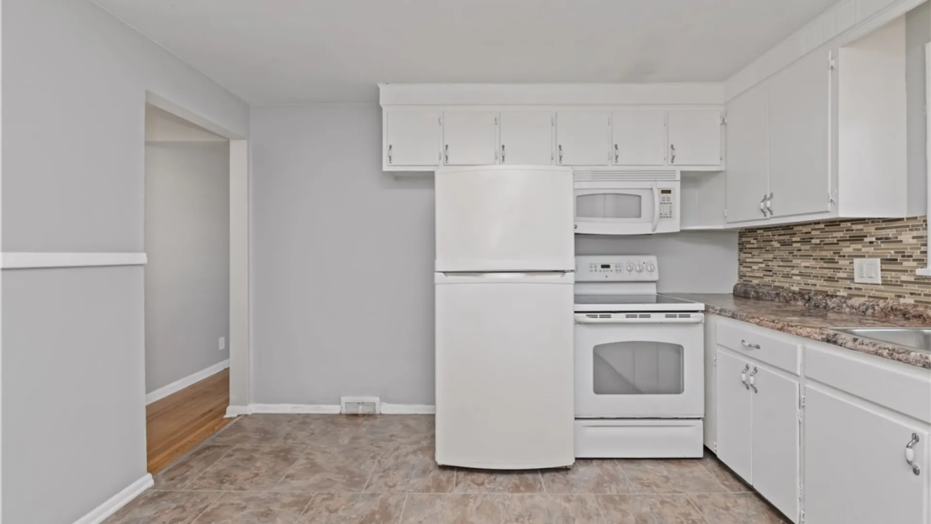 Property at 265 Springfield Avenue, Rochester, NY 14609 9