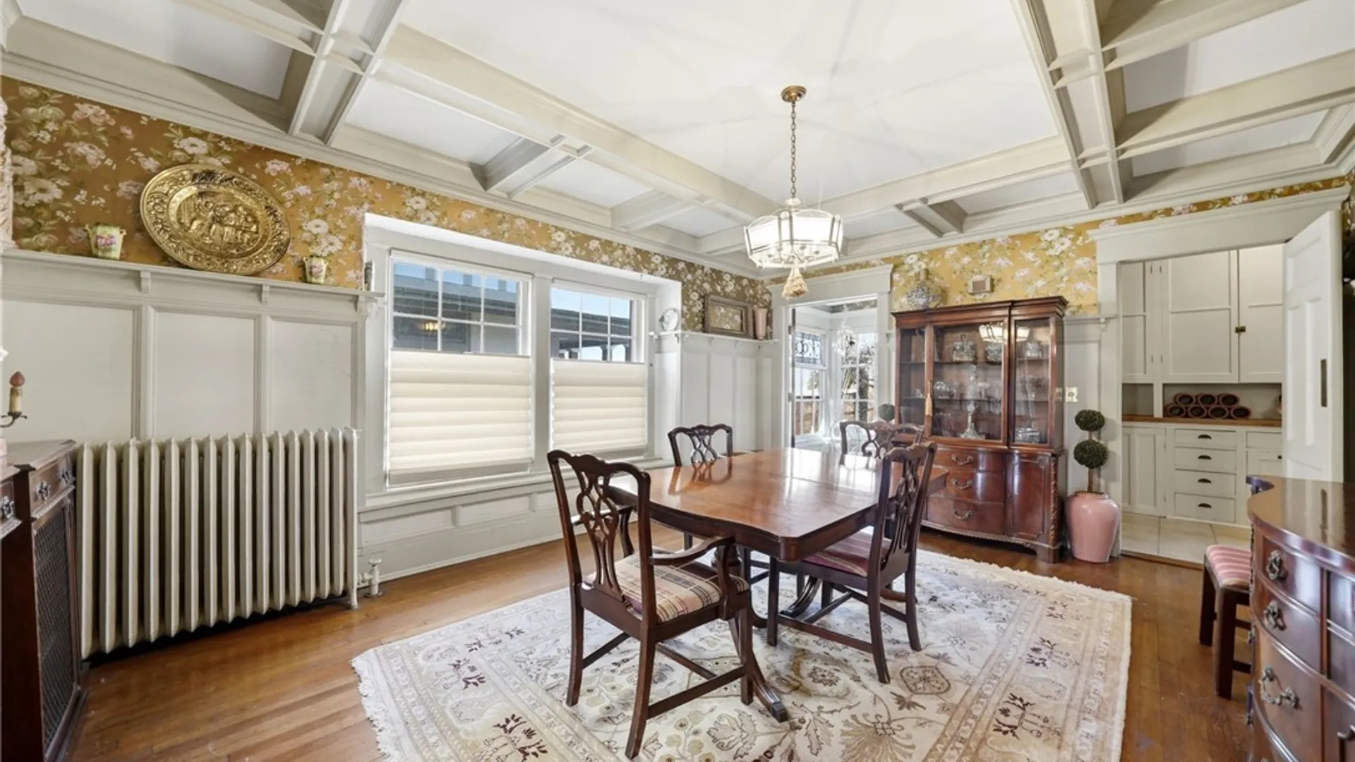 Property at 82 Bidwell Parkway, Buffalo, NY 14222 10