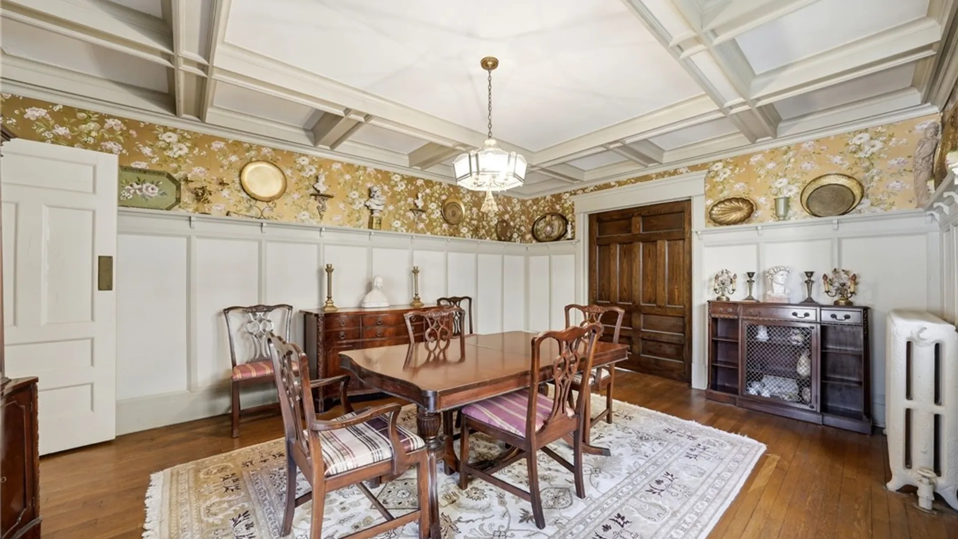 Property at 82 Bidwell Parkway, Buffalo, NY 14222 12