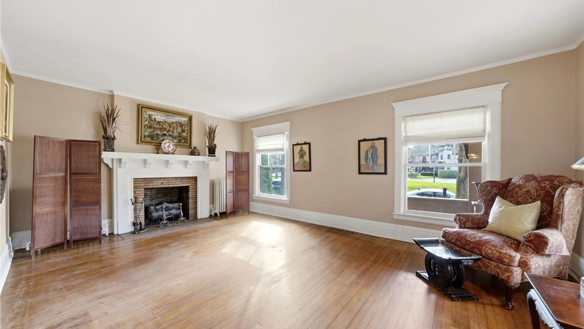 Property at 82 Bidwell Parkway, Buffalo, NY 14222 15