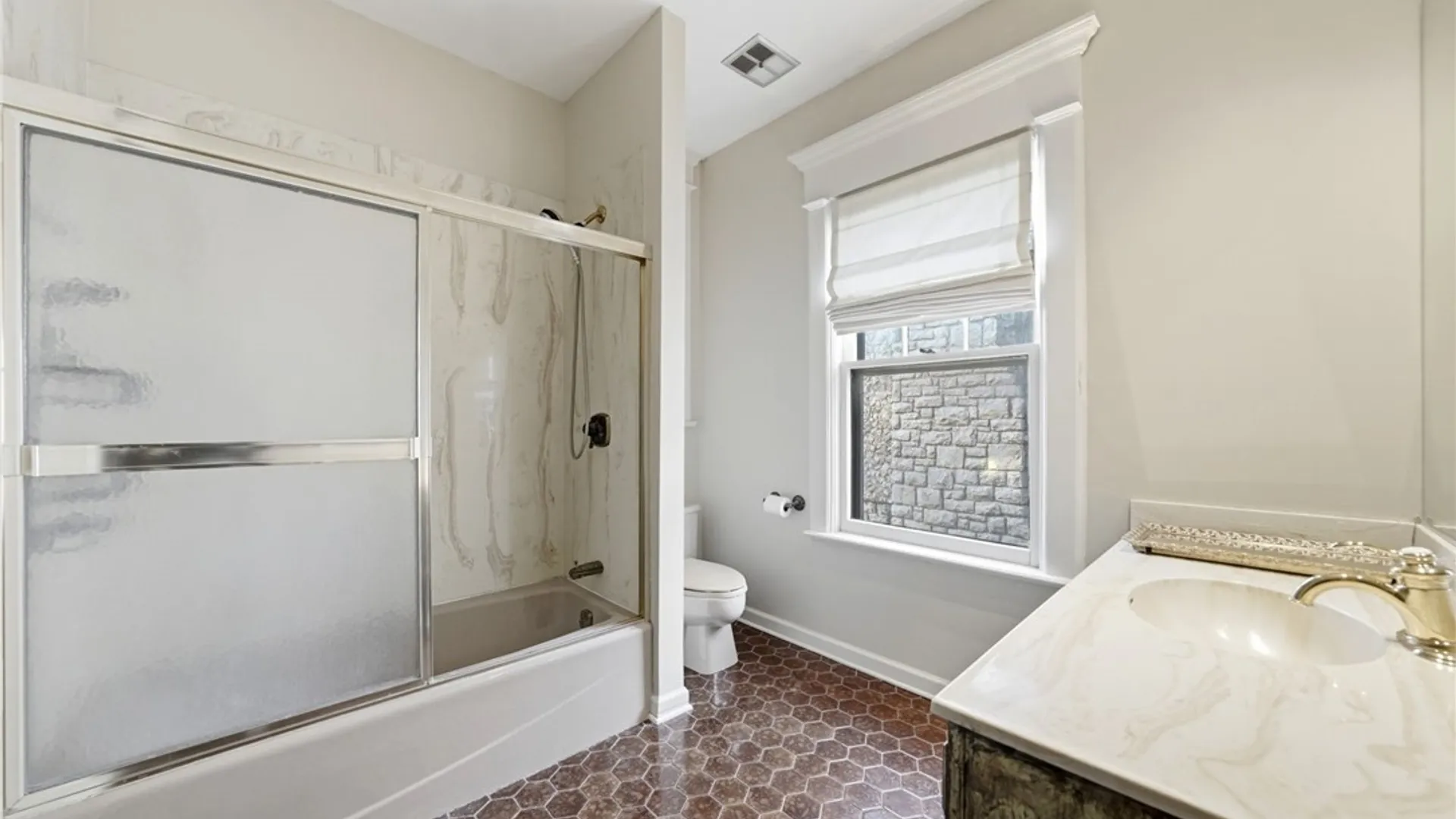 Property at 82 Bidwell Parkway, Buffalo, NY 14222 26
