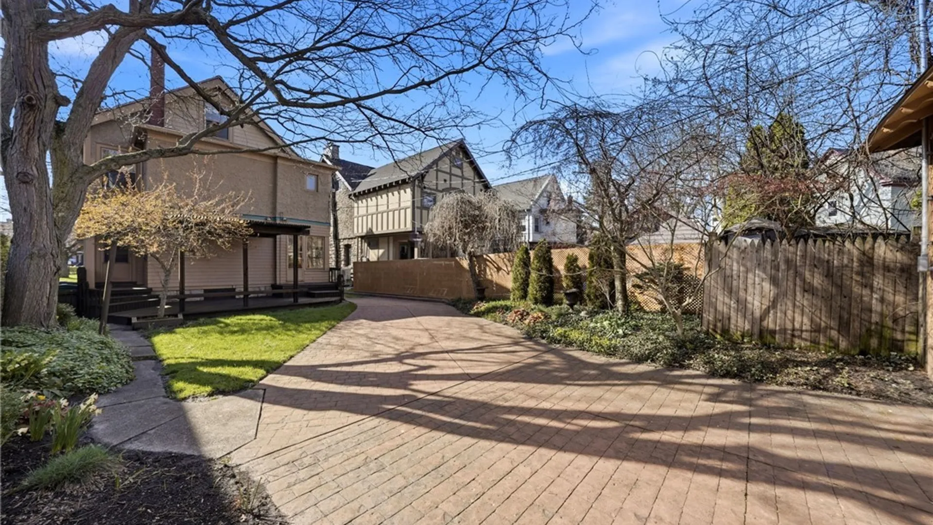 Property at 82 Bidwell Parkway, Buffalo, NY 14222 45