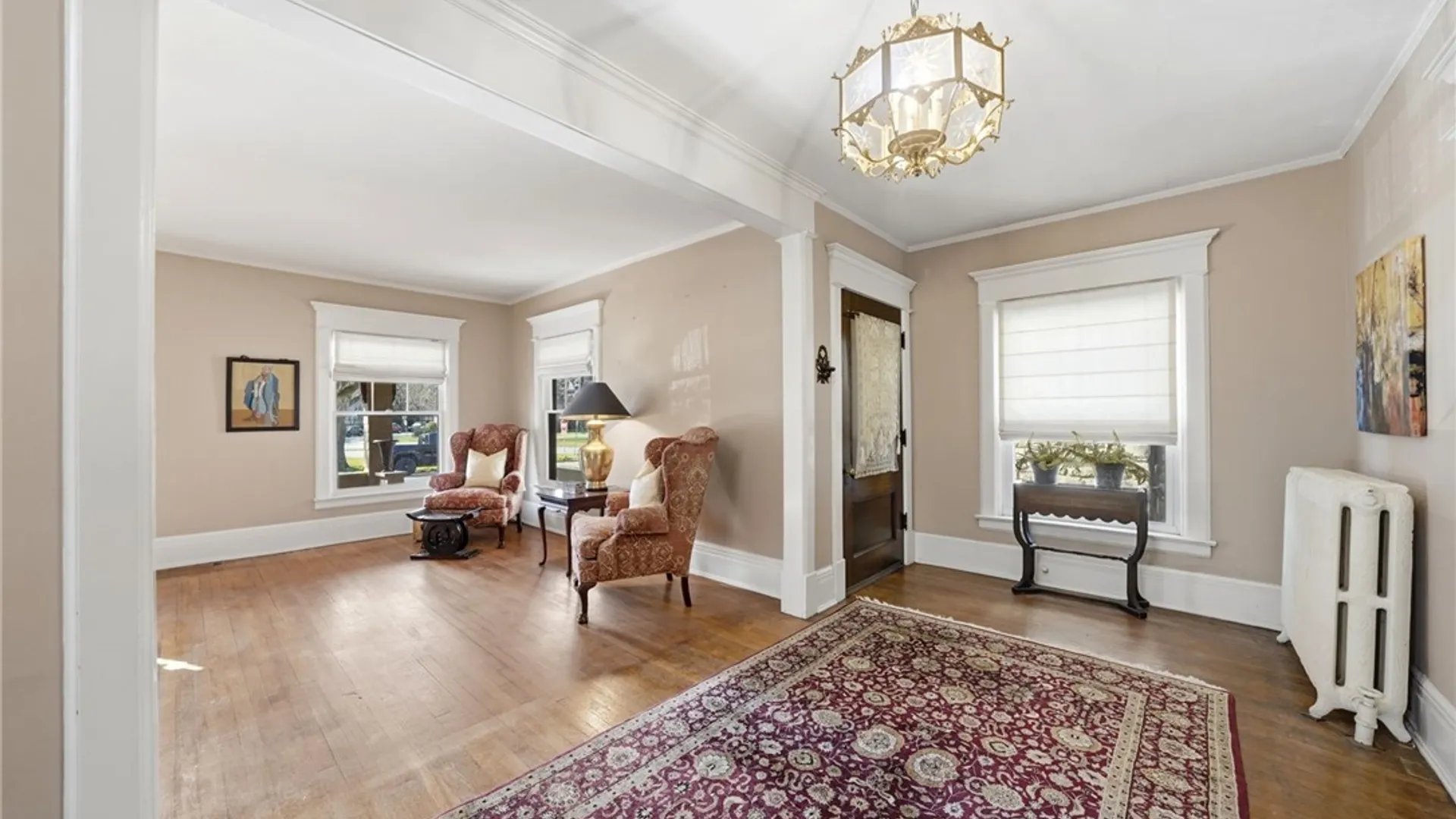 Property at 82 Bidwell Parkway, Buffalo, NY 14222 7