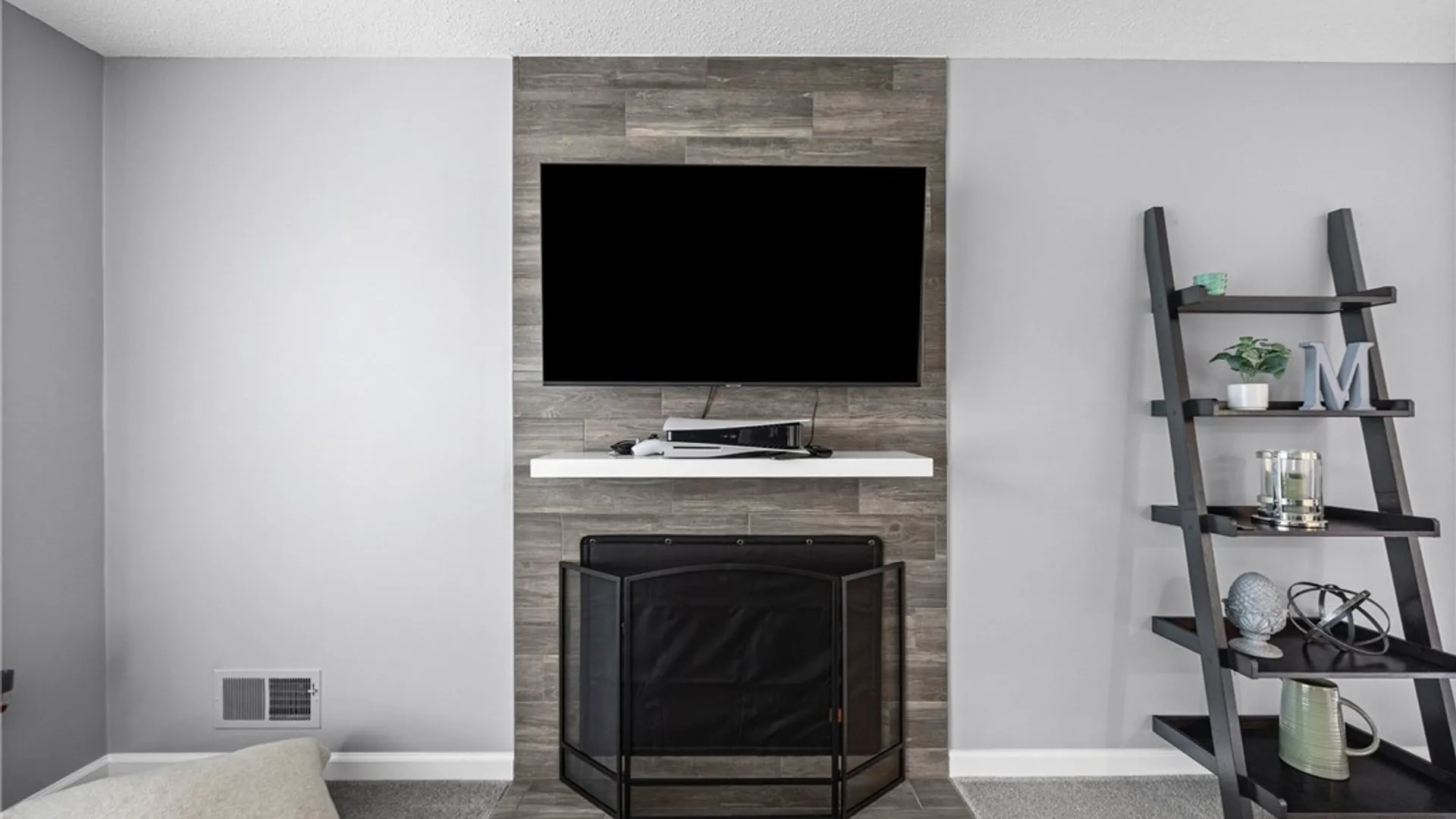 Property at 28 Blue Ridge Road, Penfield, NY 14526 12