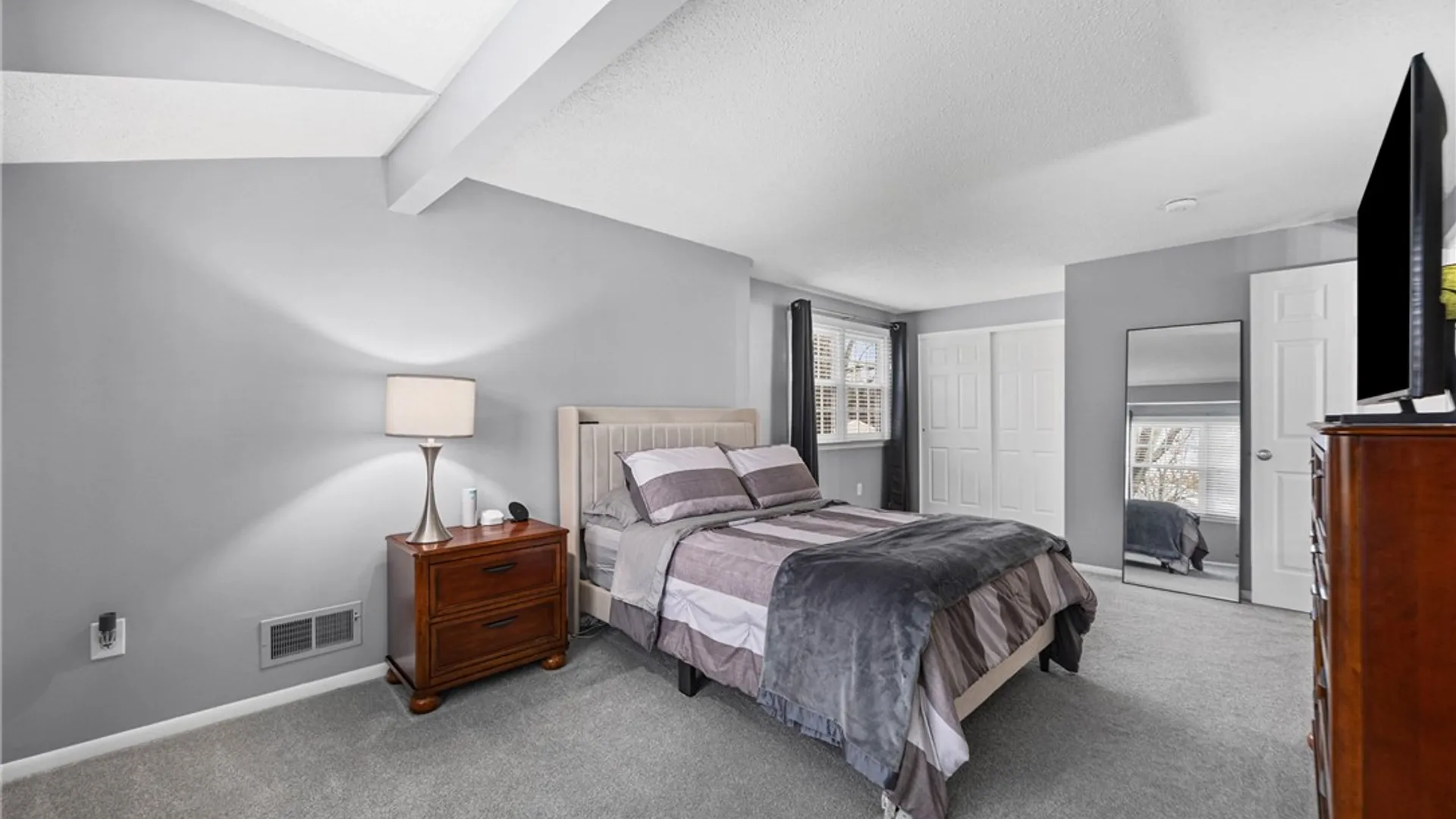 Property at 28 Blue Ridge Road, Penfield, NY 14526 25