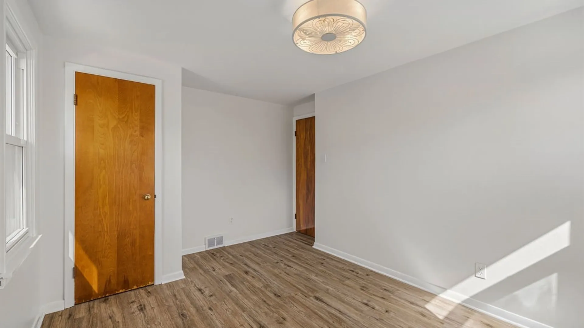 Property at 81 Saint Jude Drive, Lackawanna, NY 14218 21