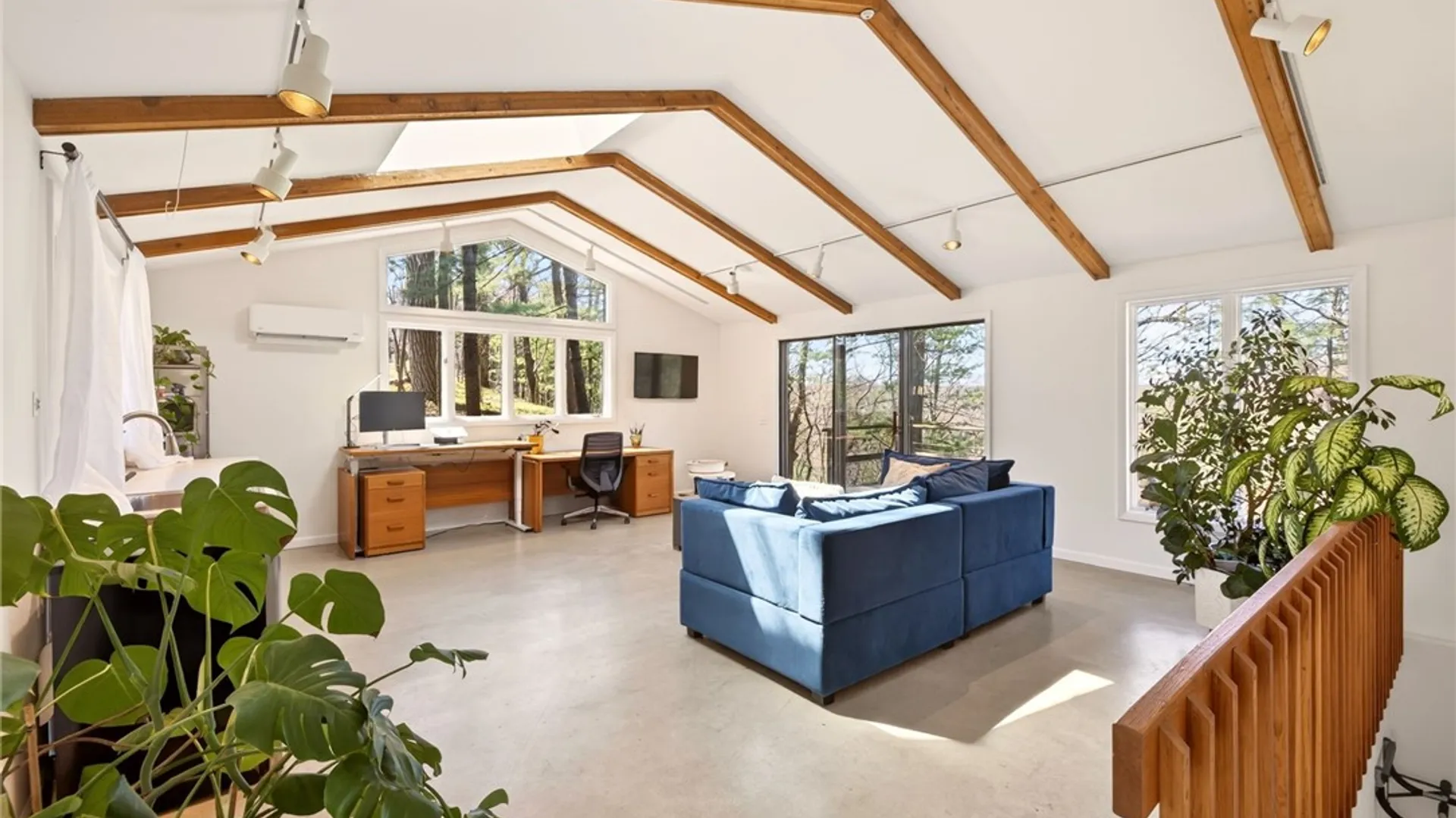 Property at 1 Lacoma Lane, Perinton, NY 14534 20